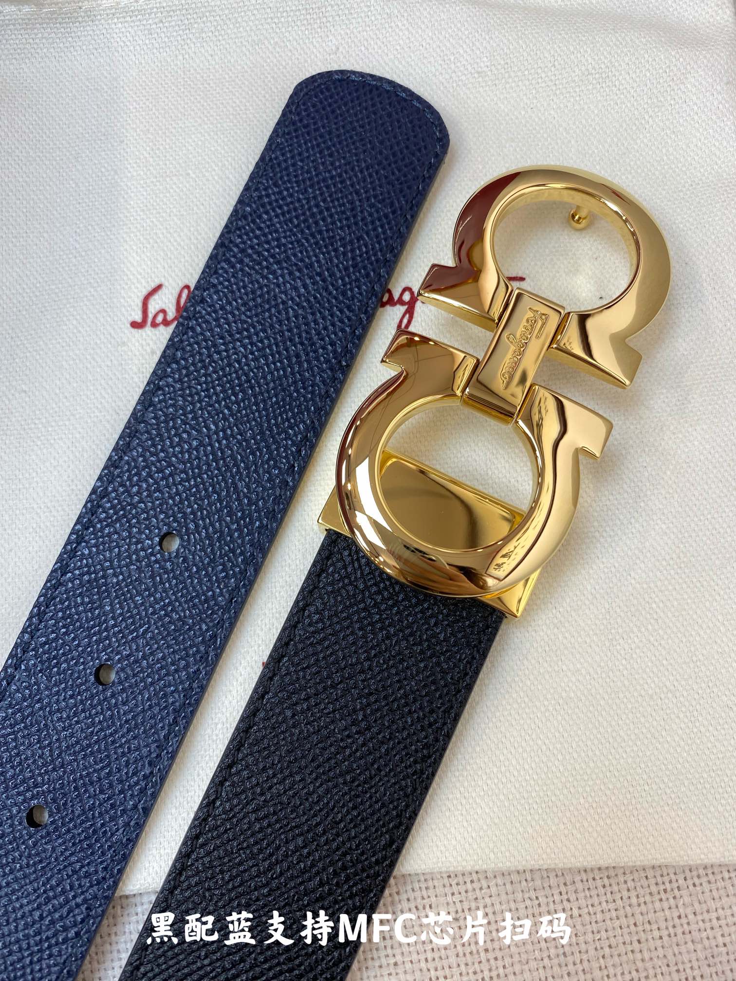 Salvatore Ferragamo Male Leather Belt 13514-m