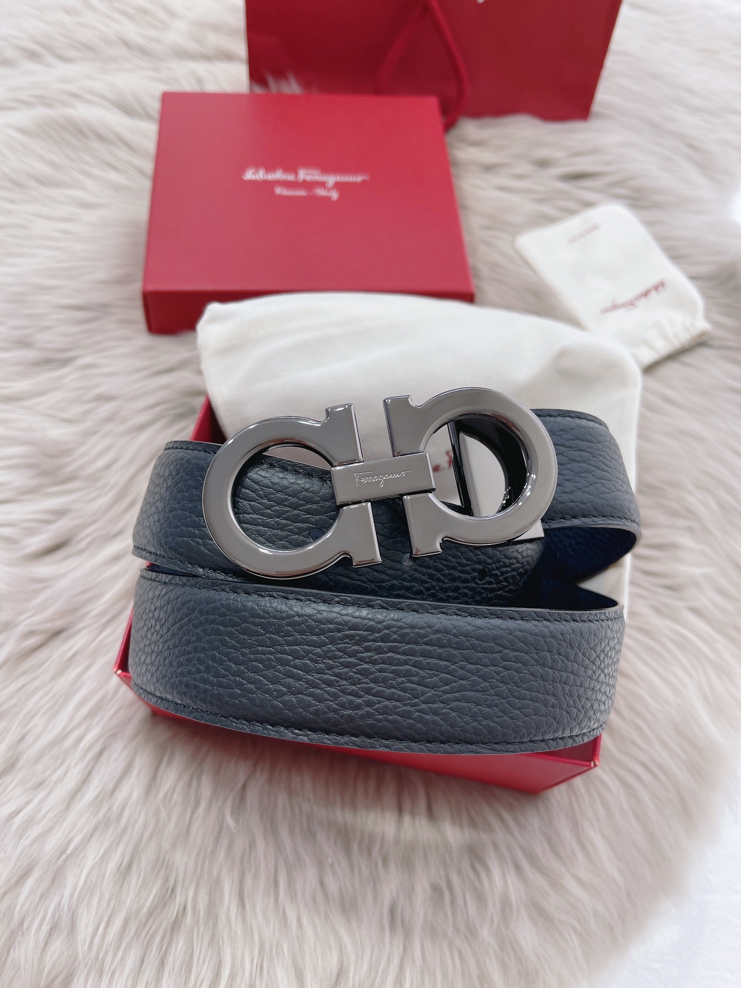 Salvatore Ferragamo Male Leather Belt 13514-m