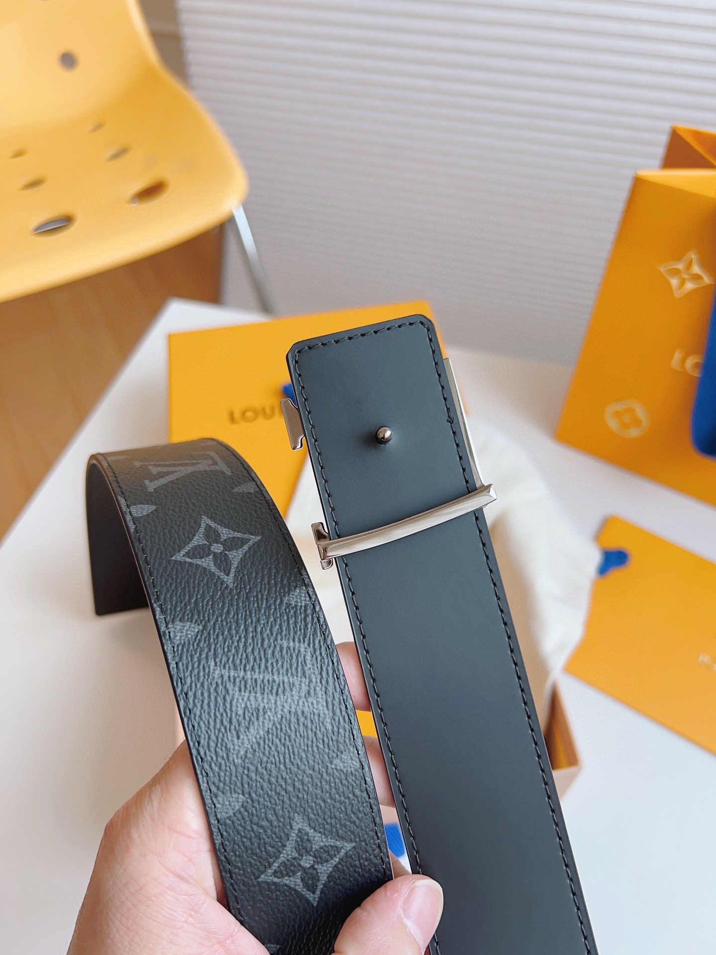 Louis Vuitton Male Basic Belt M-l