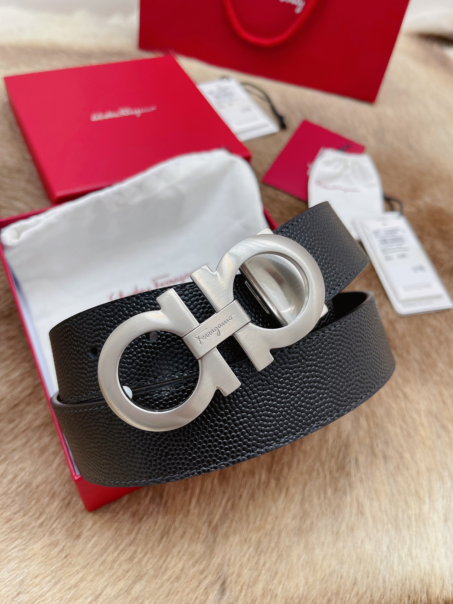 Salvatore Ferragamo Male Leather Belt 13514-m