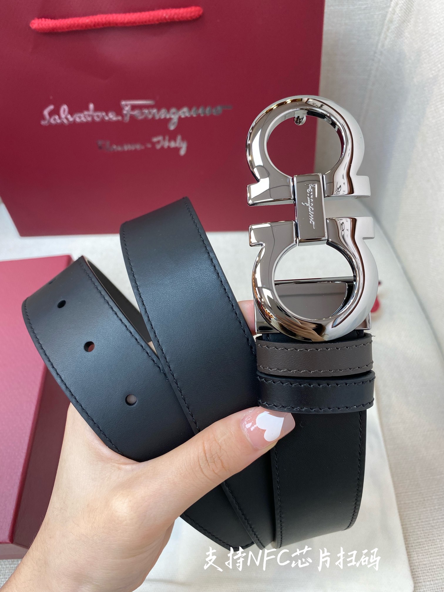 Salvatore Ferragamo Male Leather Belt M