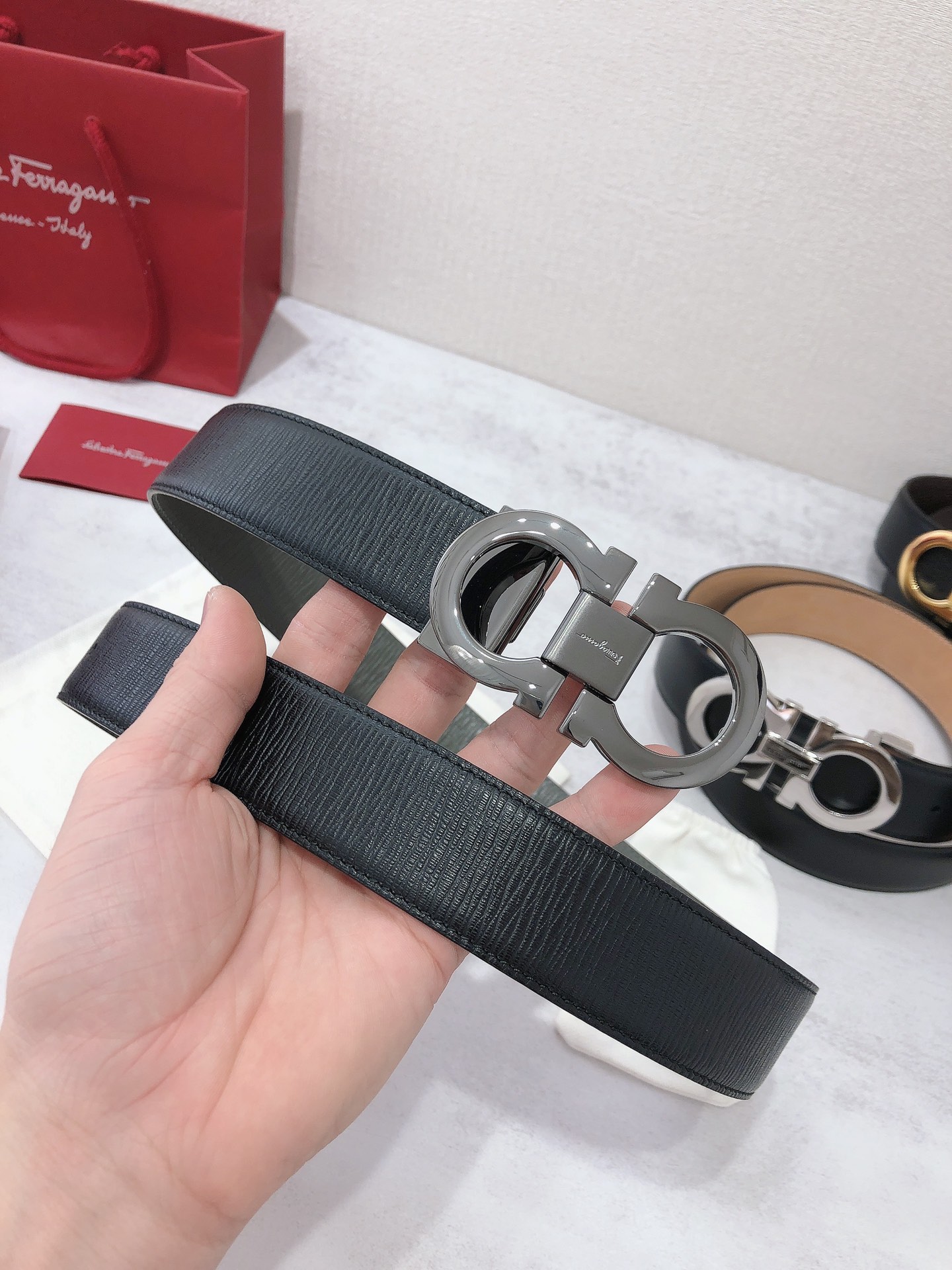 Salvatore Ferragamo Male Leather Belt M