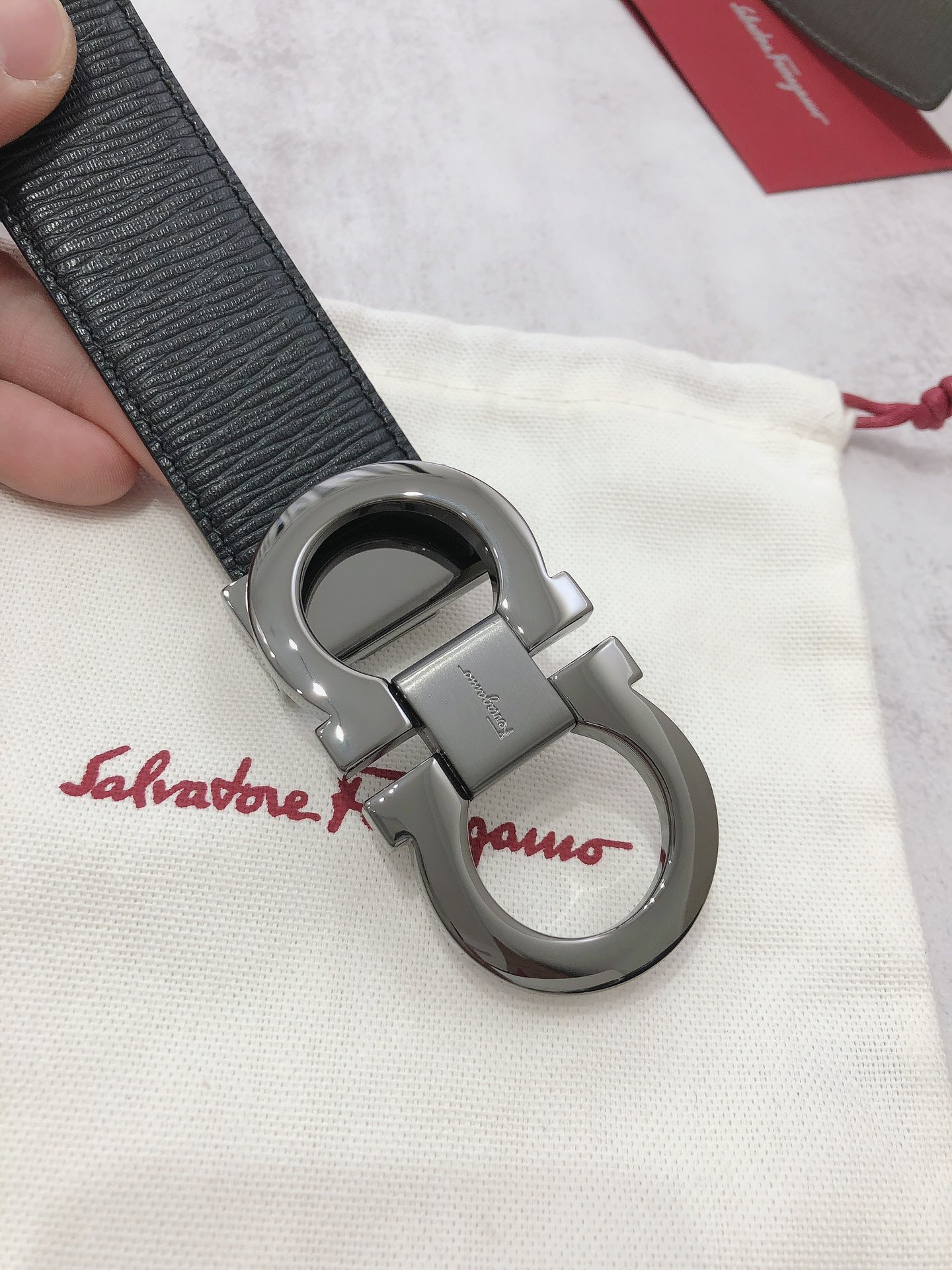 Salvatore Ferragamo Male Leather Belt M