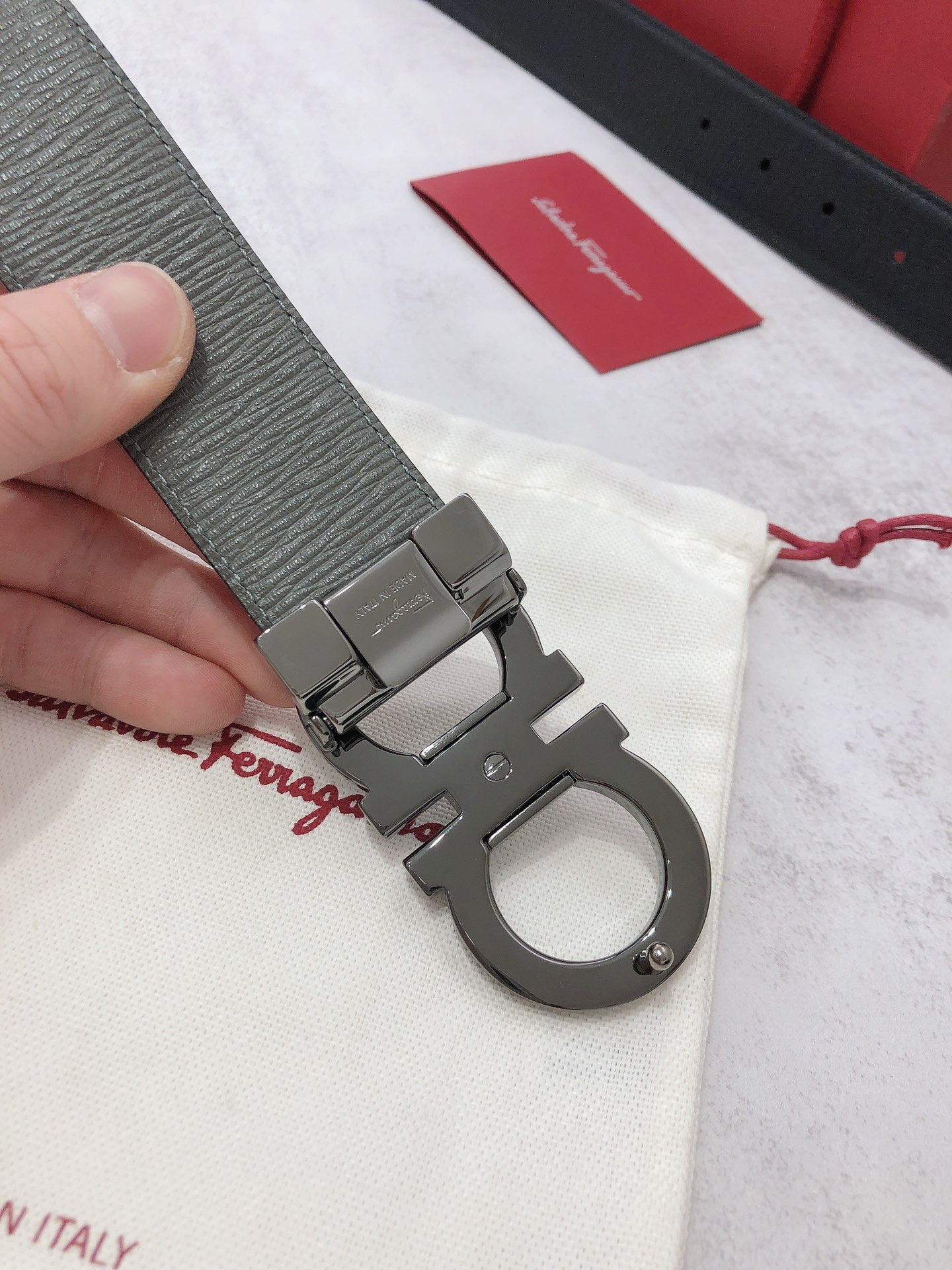 Salvatore Ferragamo Male Leather Belt M