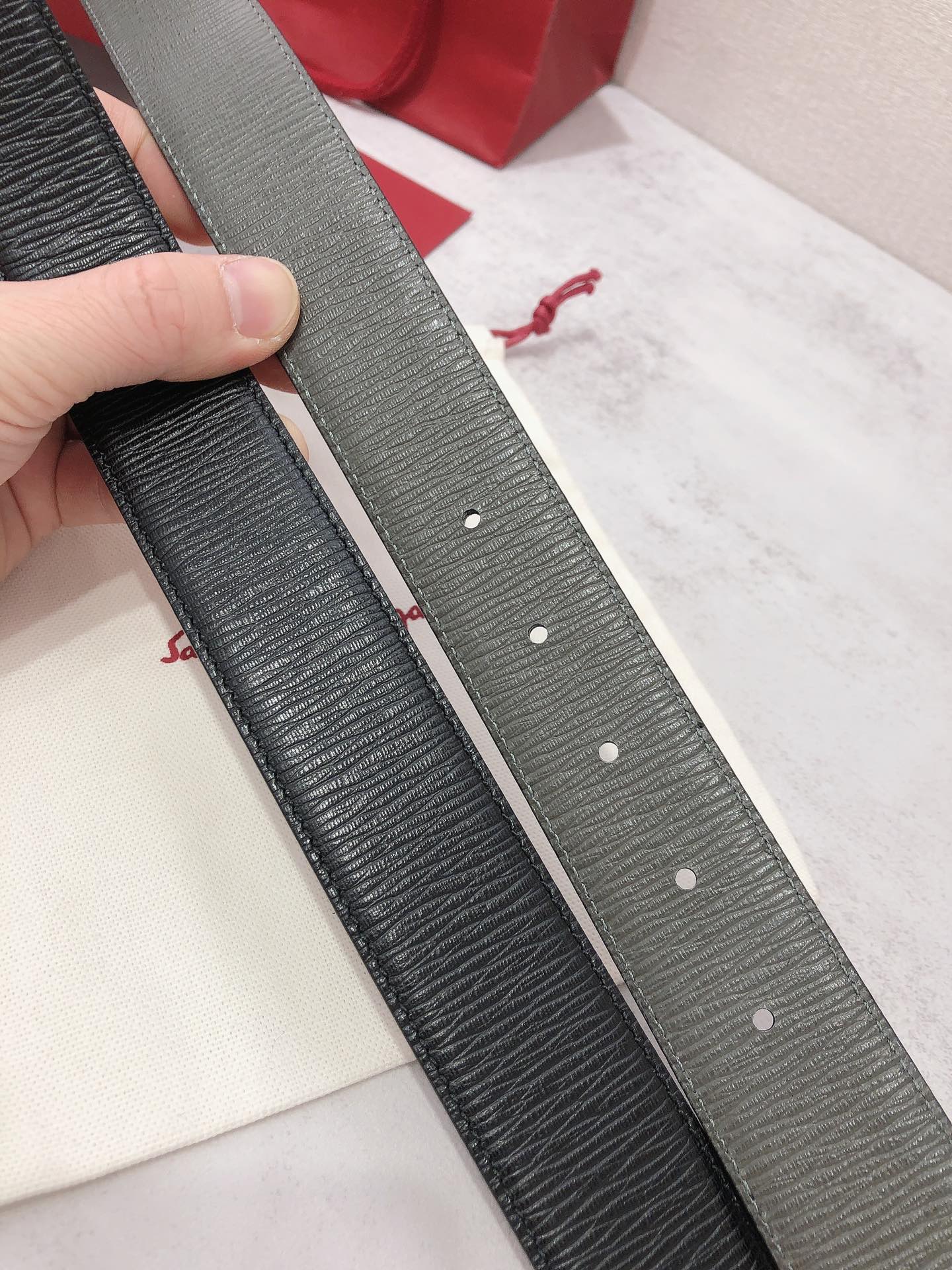 Salvatore Ferragamo Male Leather Belt M