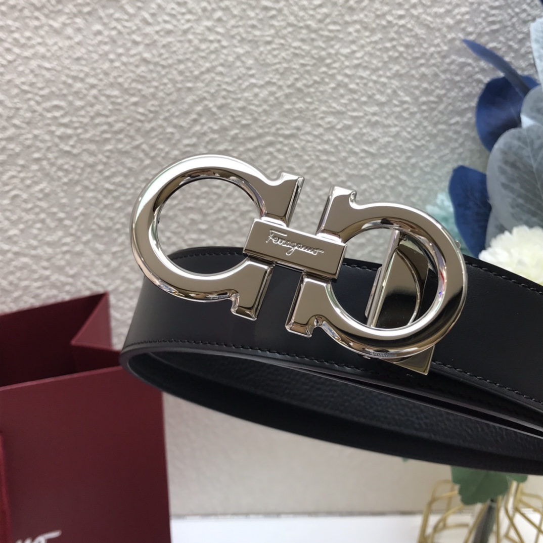 Salvatore Ferragamo Male Leather Belt M