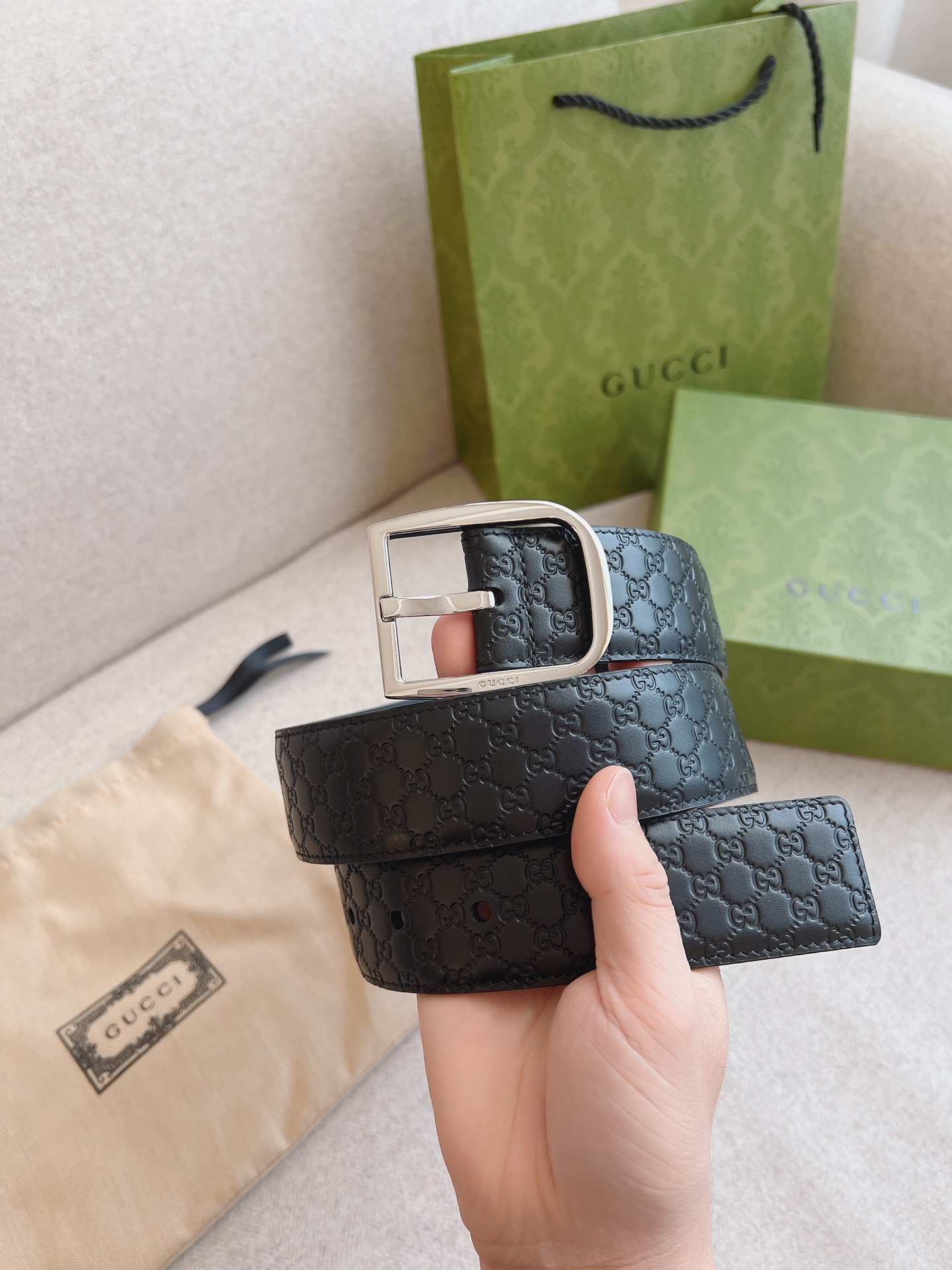 Gucci Leather Belt S-m