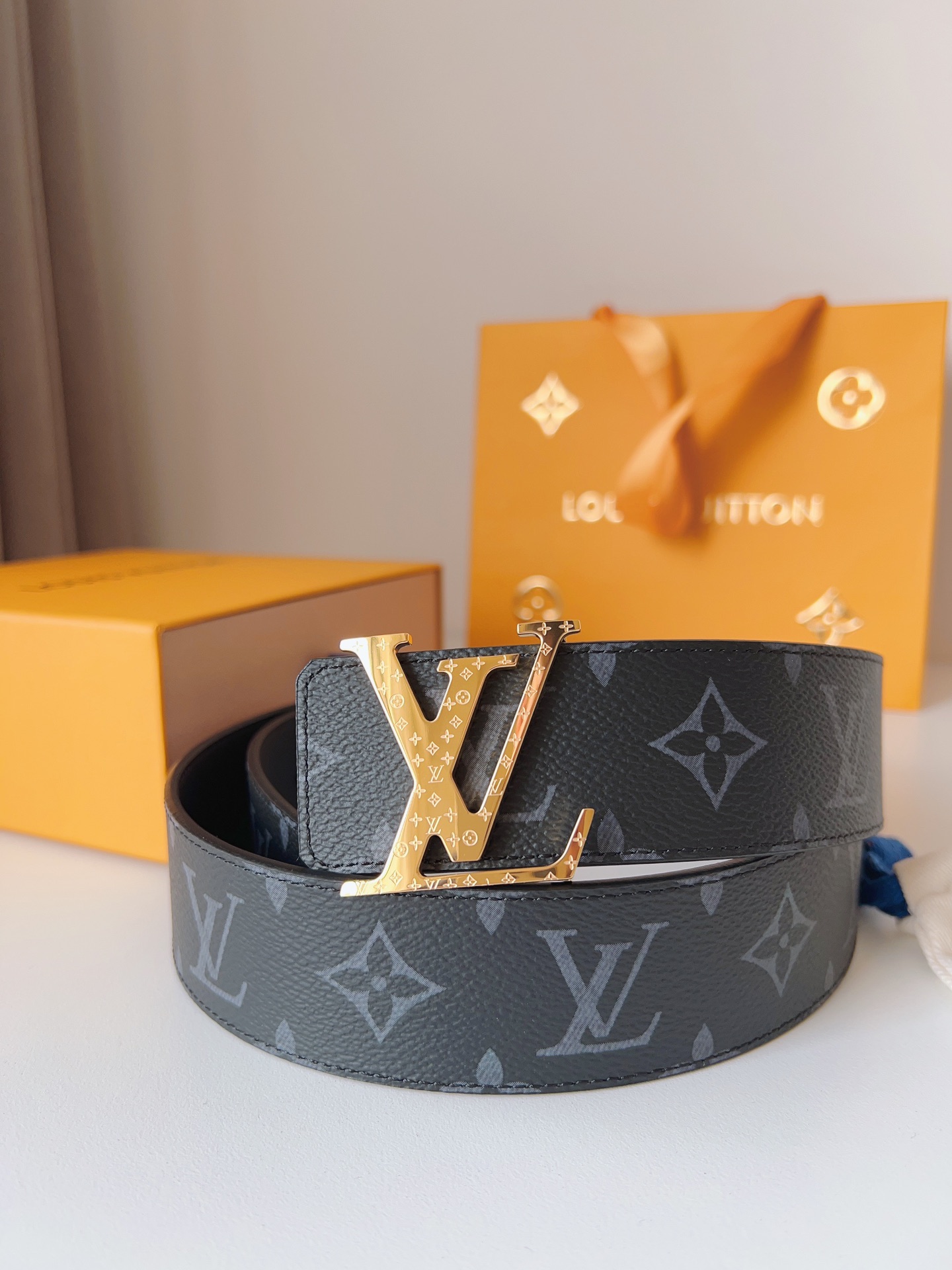 Louis Vuitton Basic Belt 40mm-l