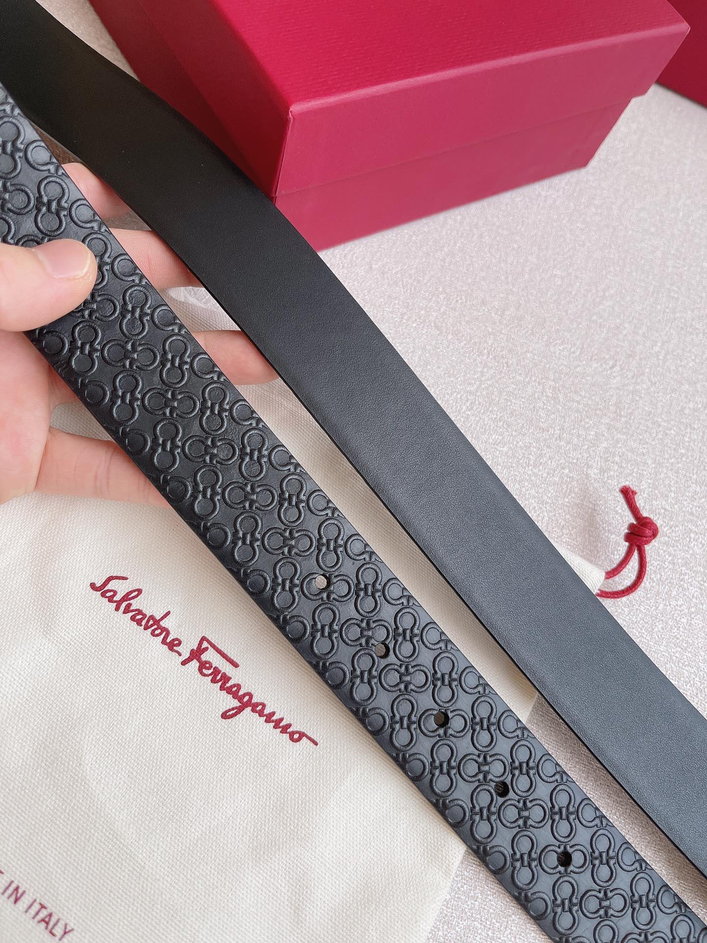 Salvatore Ferragamo Leather Belt Cow Leather Adjustable 35mm