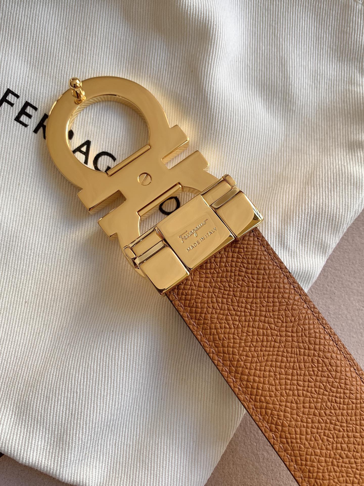 Salvatore Ferragamo Leather Belt