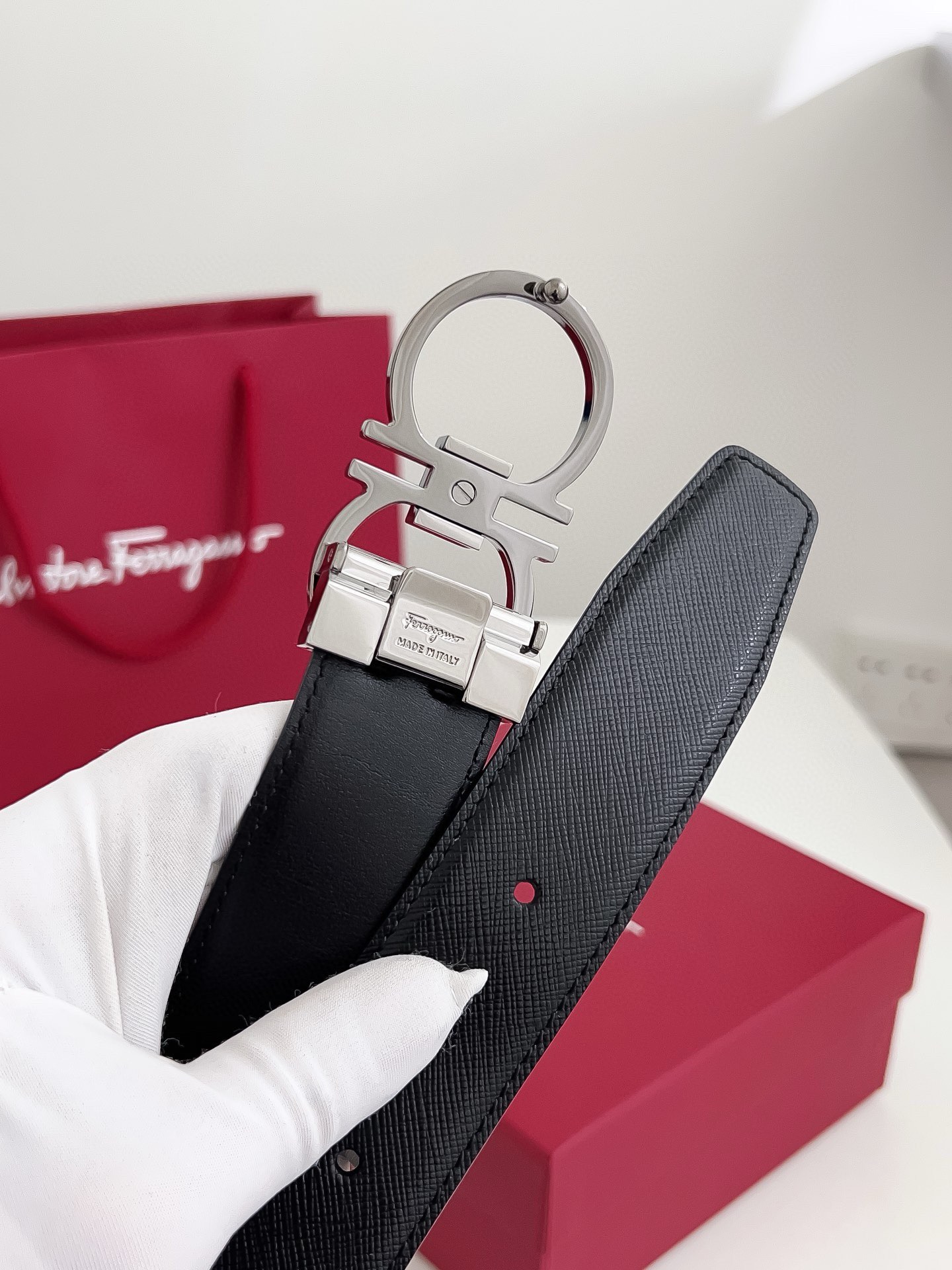 Salvatore Ferragamo Male Leather Belt Cow Leather M