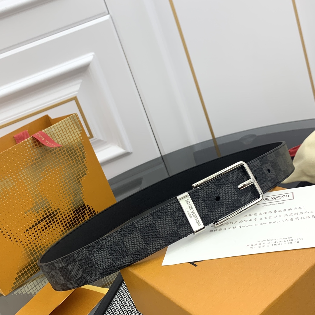 Louis Vuitton Leather Belt Cow Leather M-l