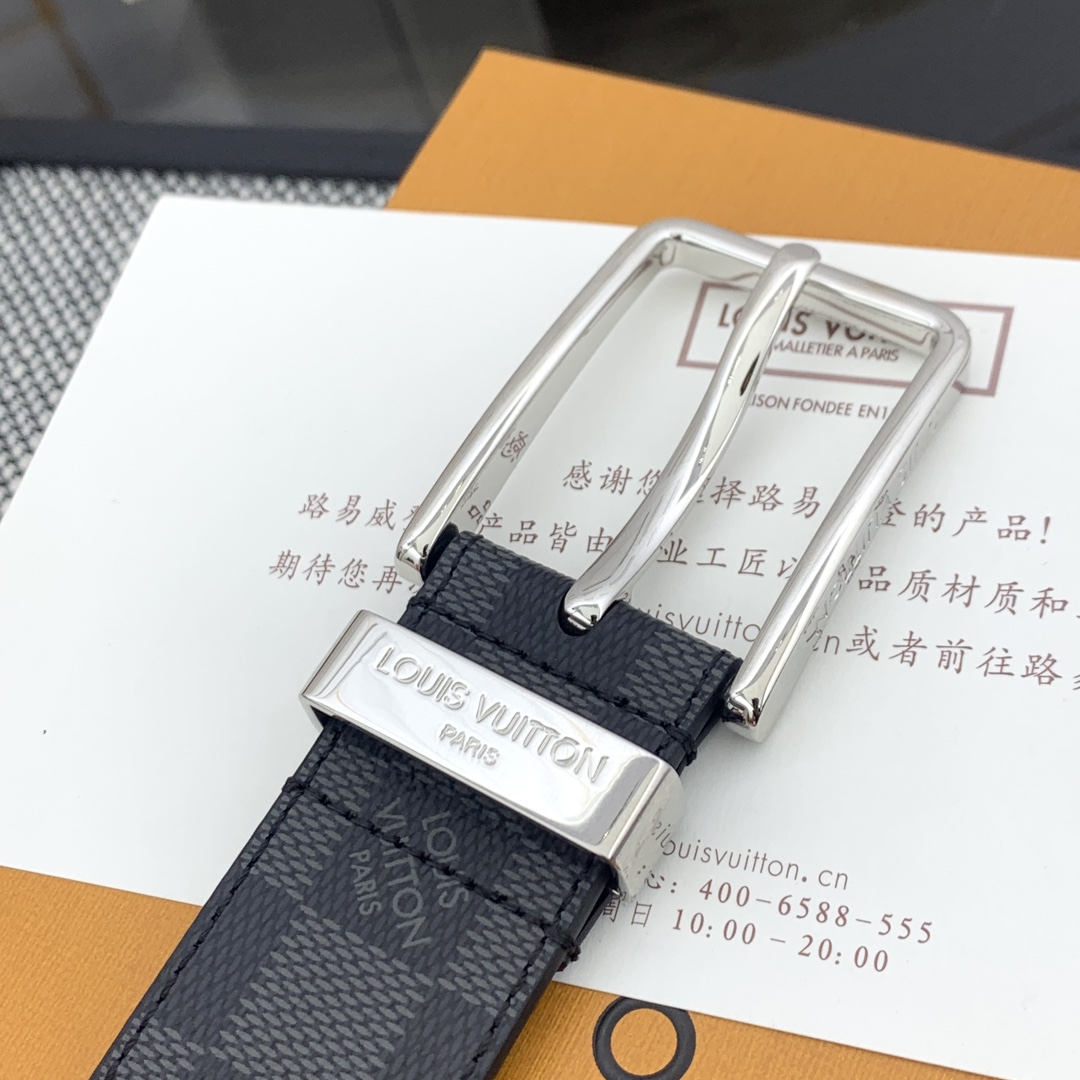 Louis Vuitton Leather Belt Cow Leather M-l