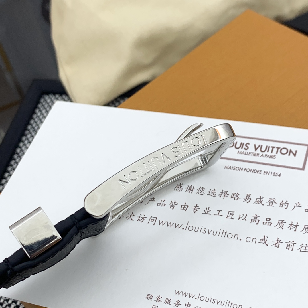 Louis Vuitton Leather Belt Cow Leather M-l