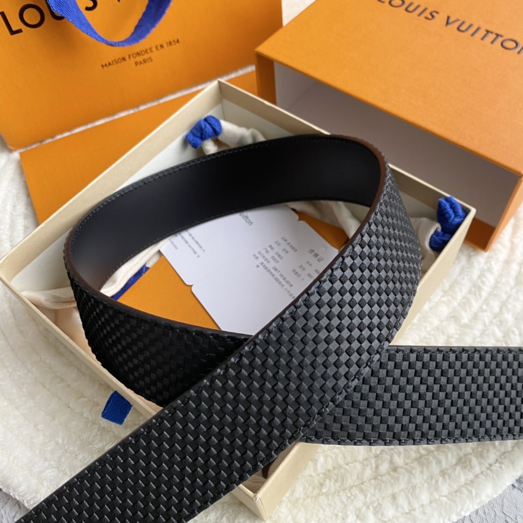 Louis Vuitton Leather Belt S-m-l