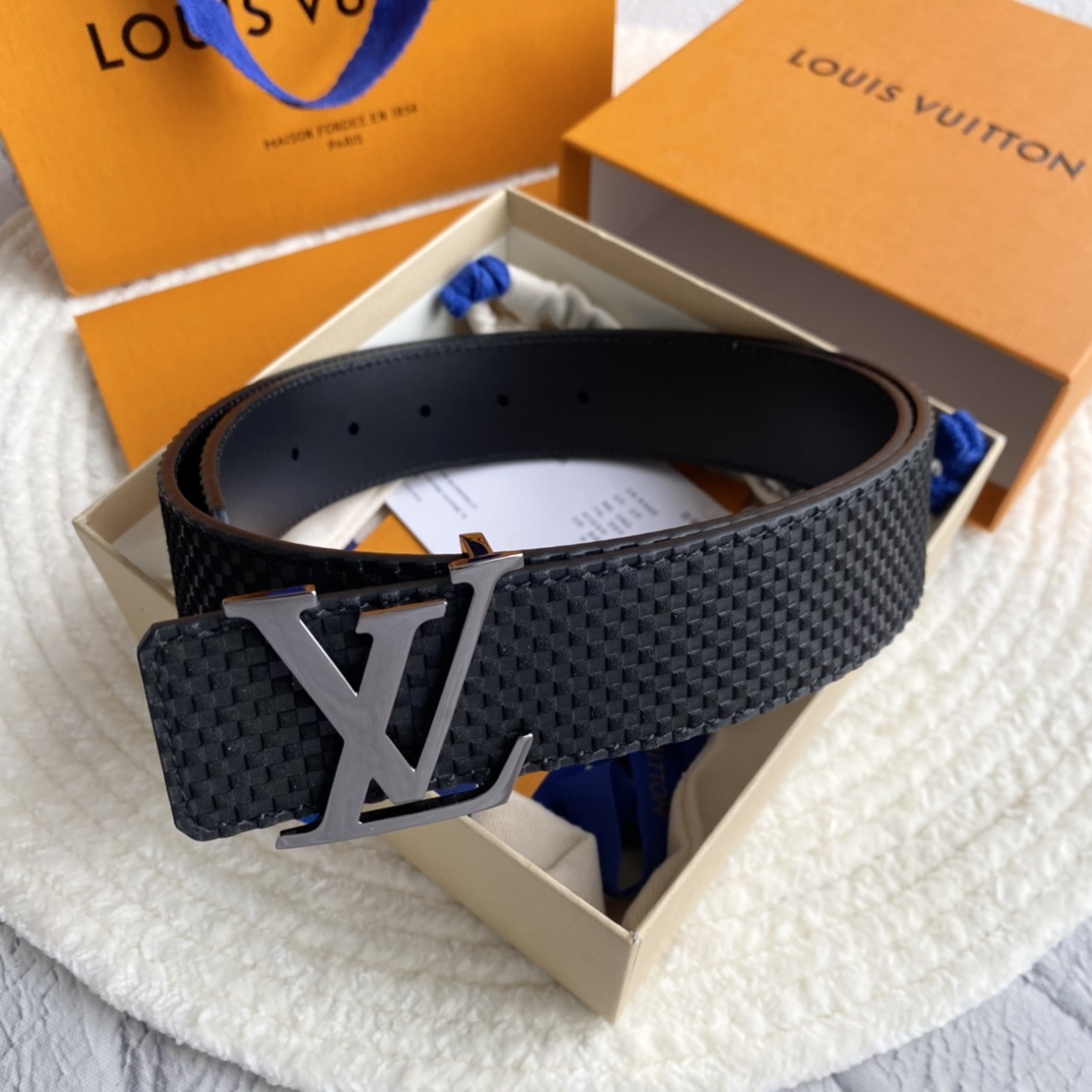 Louis Vuitton Leather Belt S-m-l