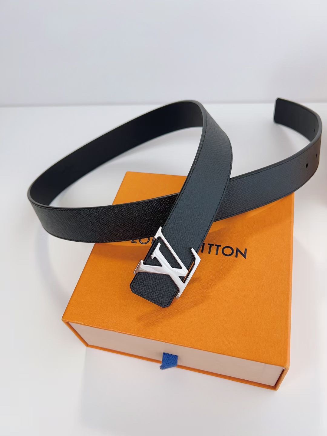 Louis Vuitton Basic Belt Top Grain Leather M