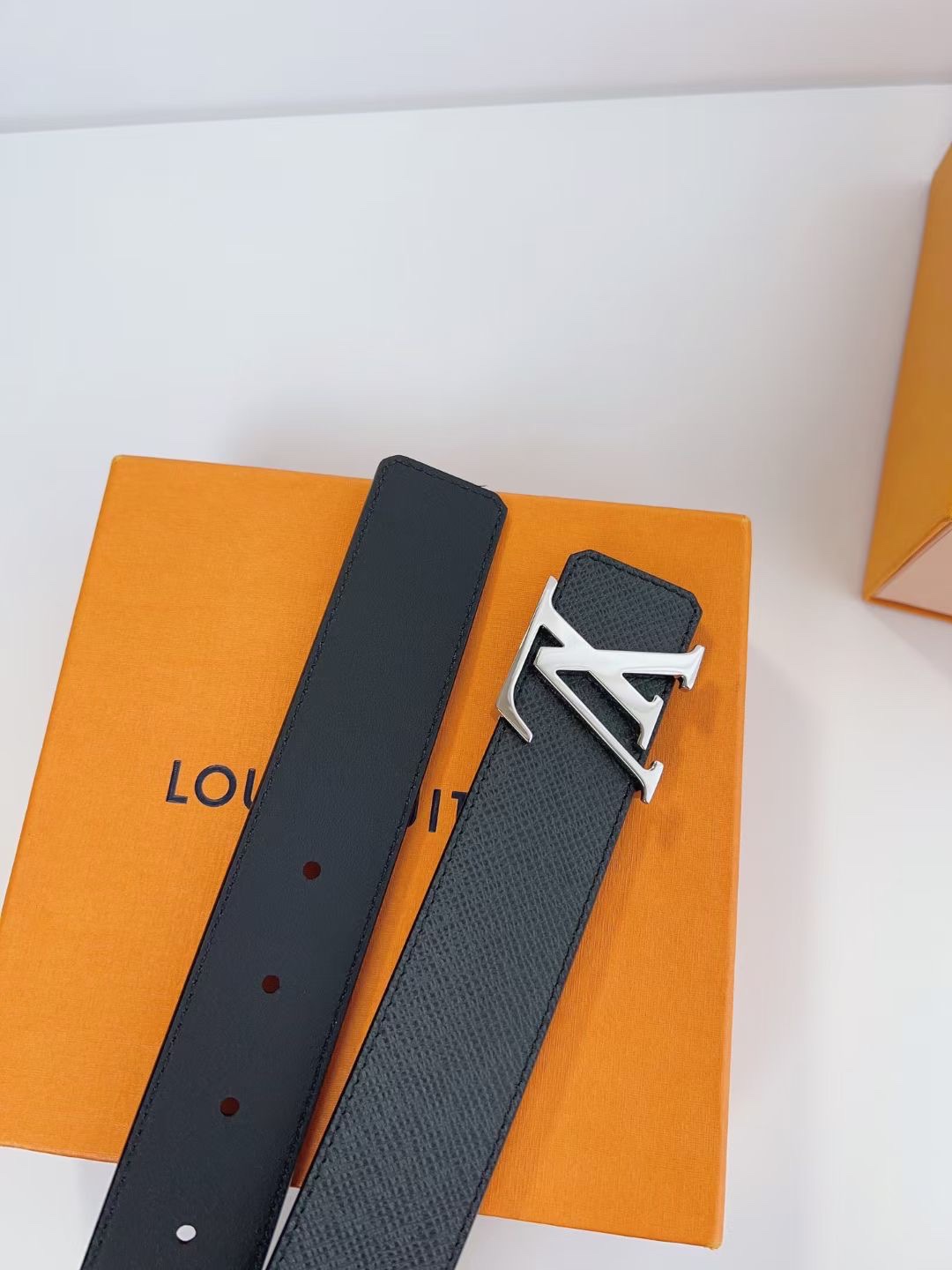 Louis Vuitton Basic Belt Top Grain Leather M