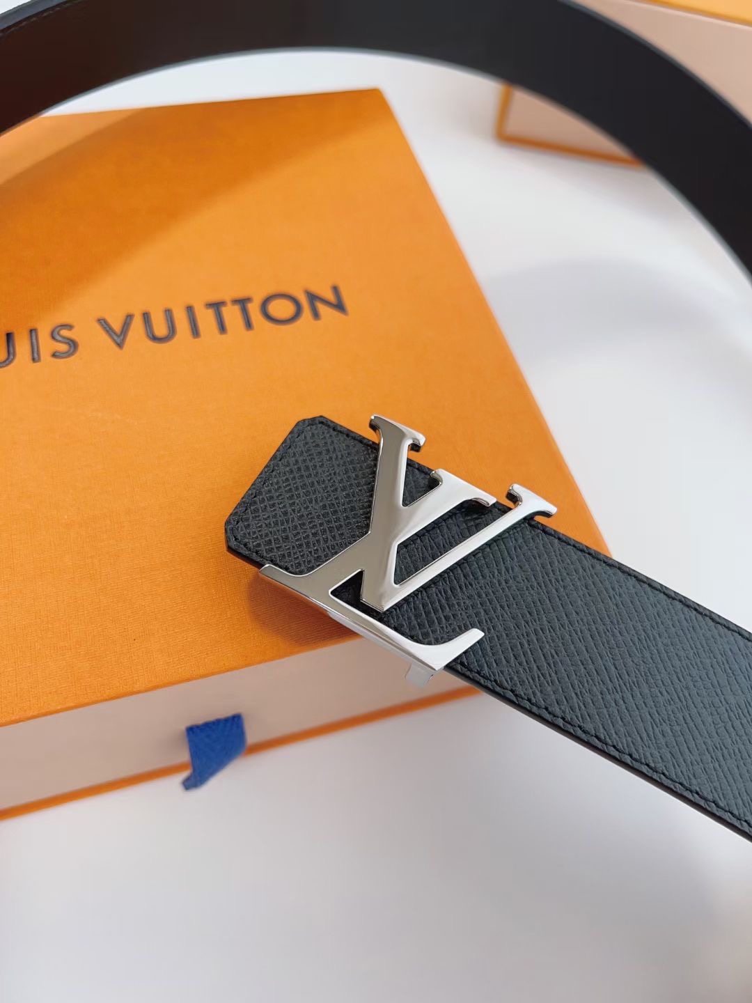 Louis Vuitton Basic Belt Top Grain Leather M