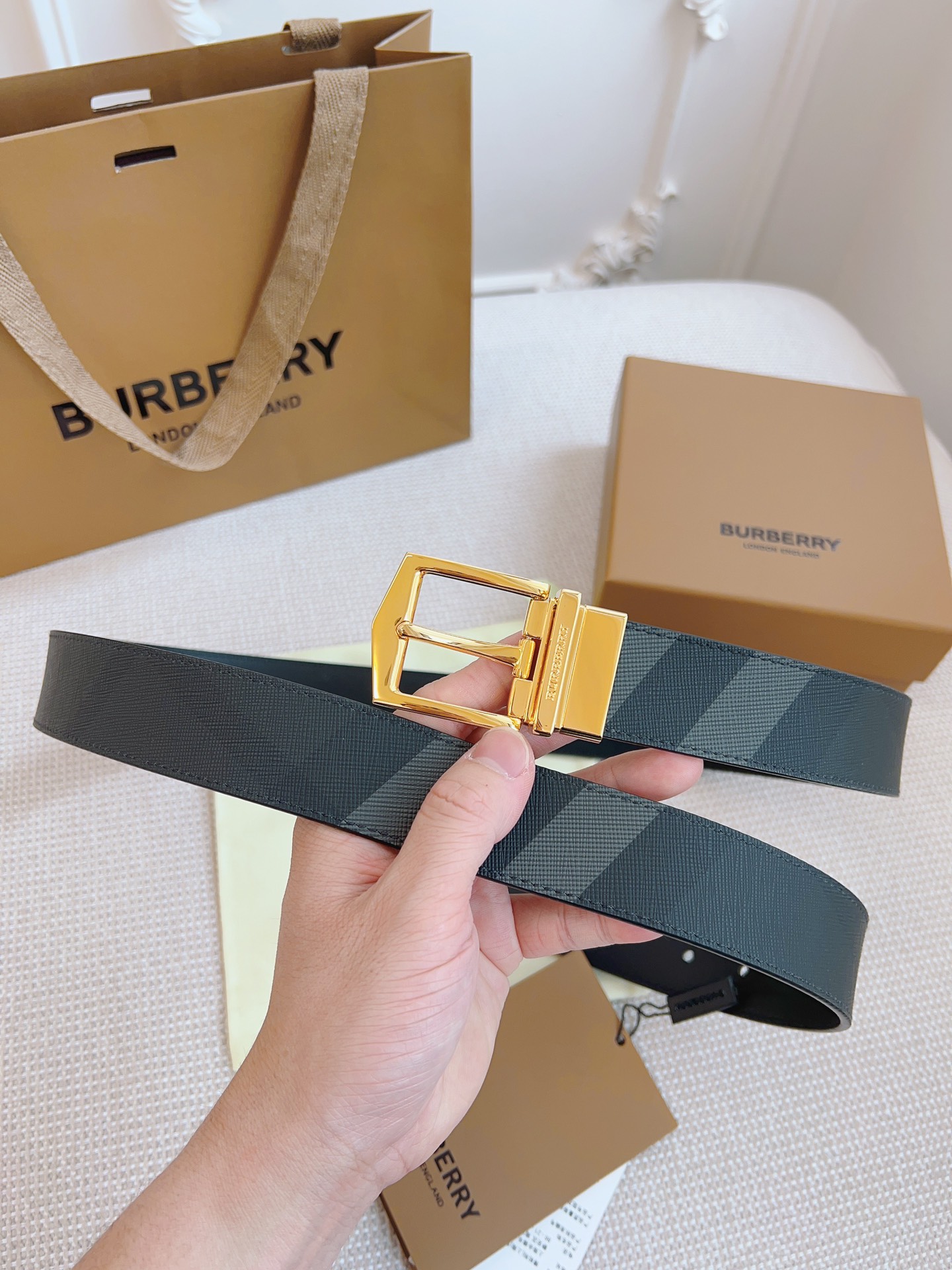 Burberry Basic Belt Cow Leather Black