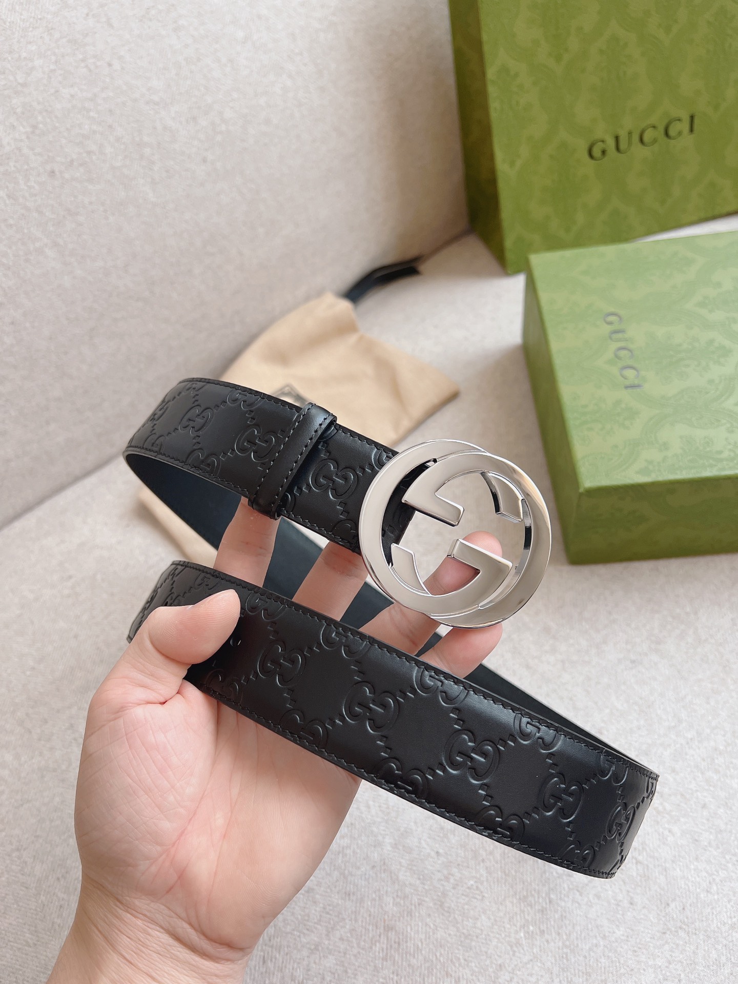 Gucci Leather Belt S-m