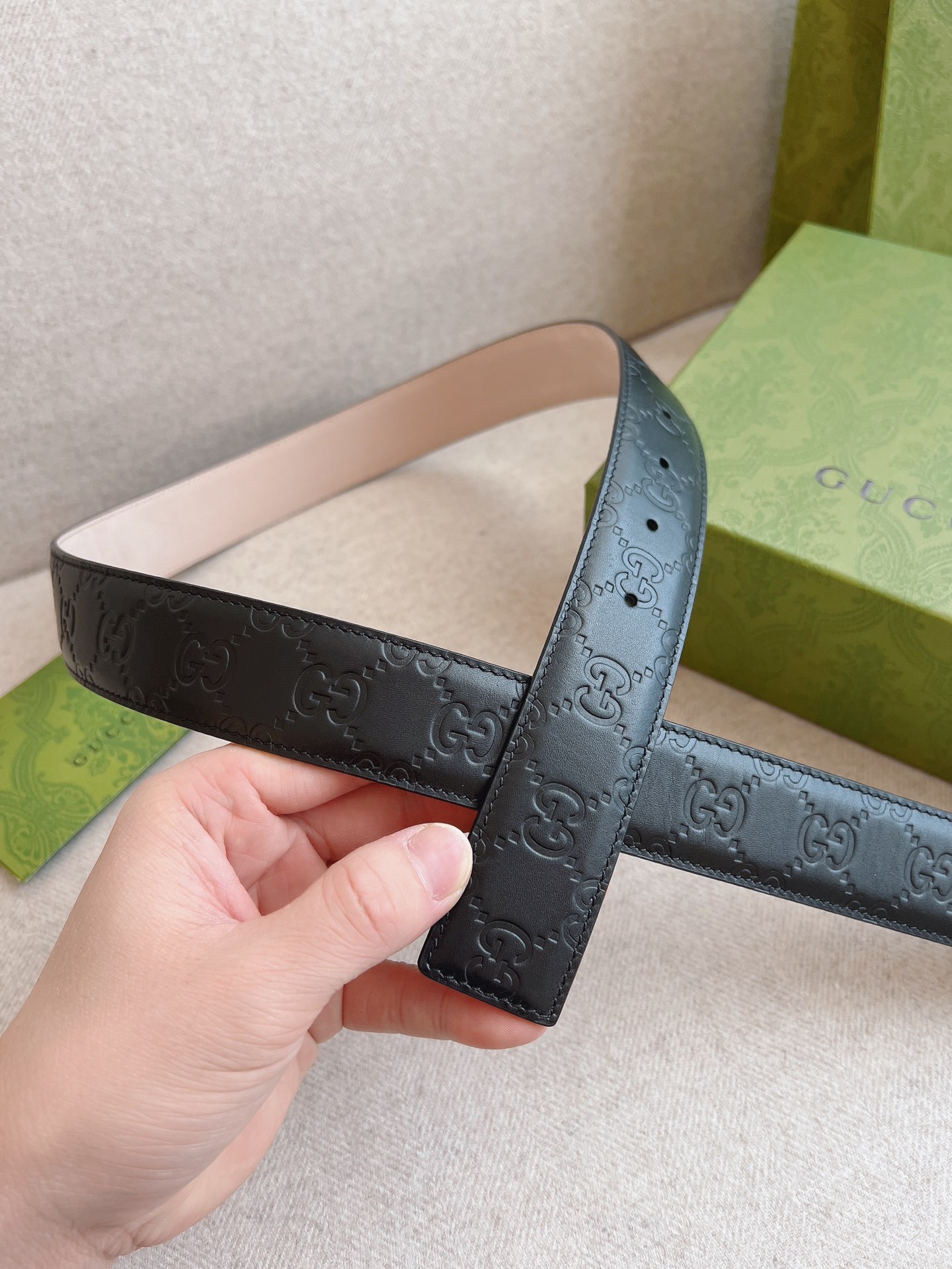 Gucci Leather Belt S-m