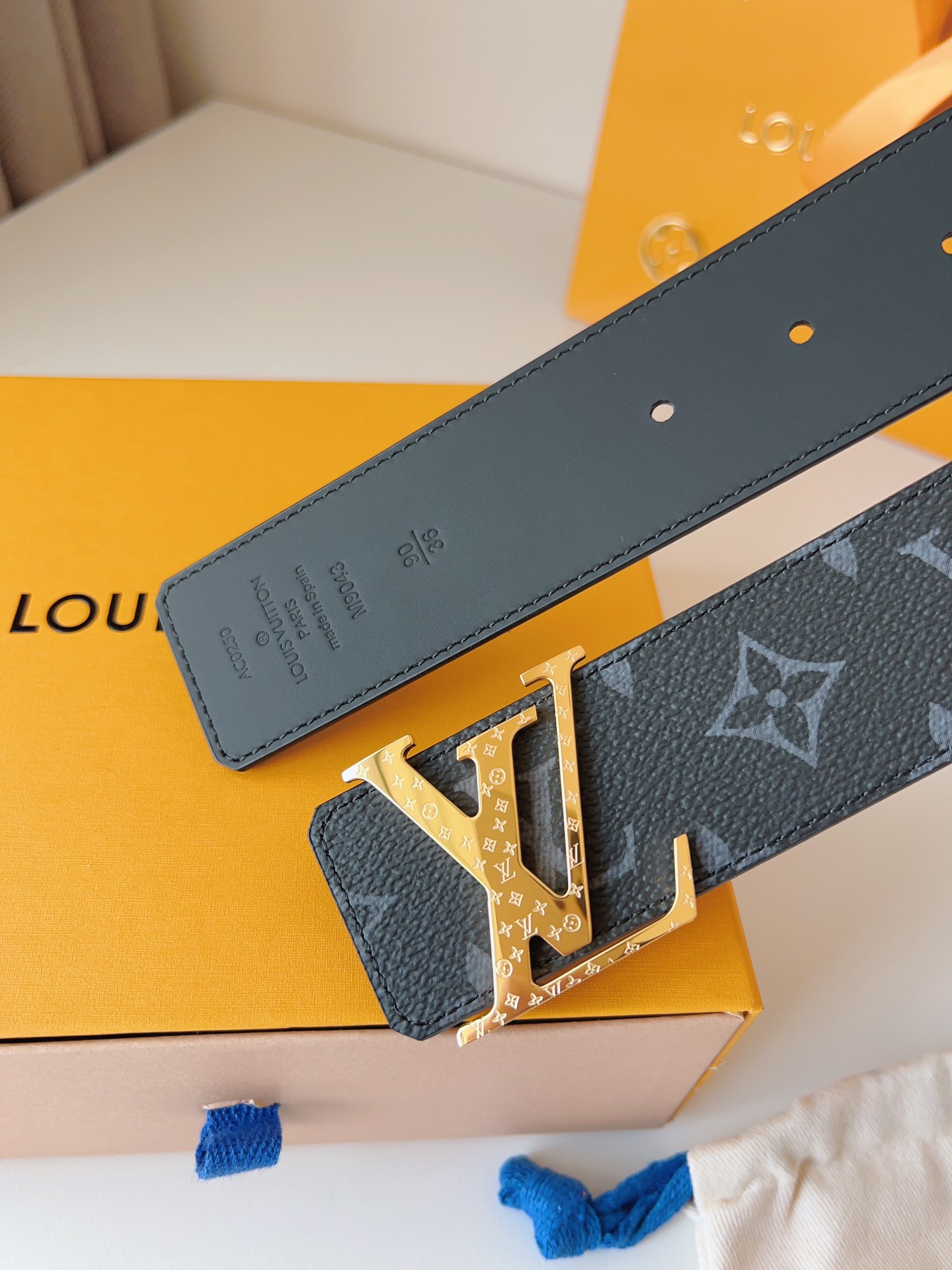 Louis Vuitton Basic Belt 40mm-l