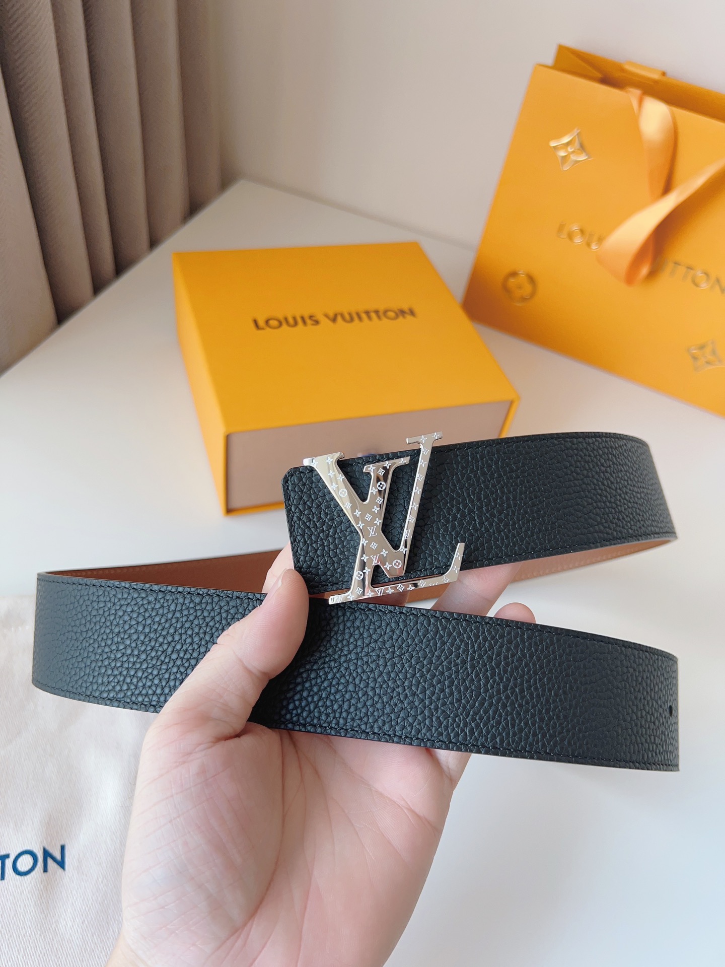 Louis Vuitton Male Basic Belt Cow Leather S-m-l