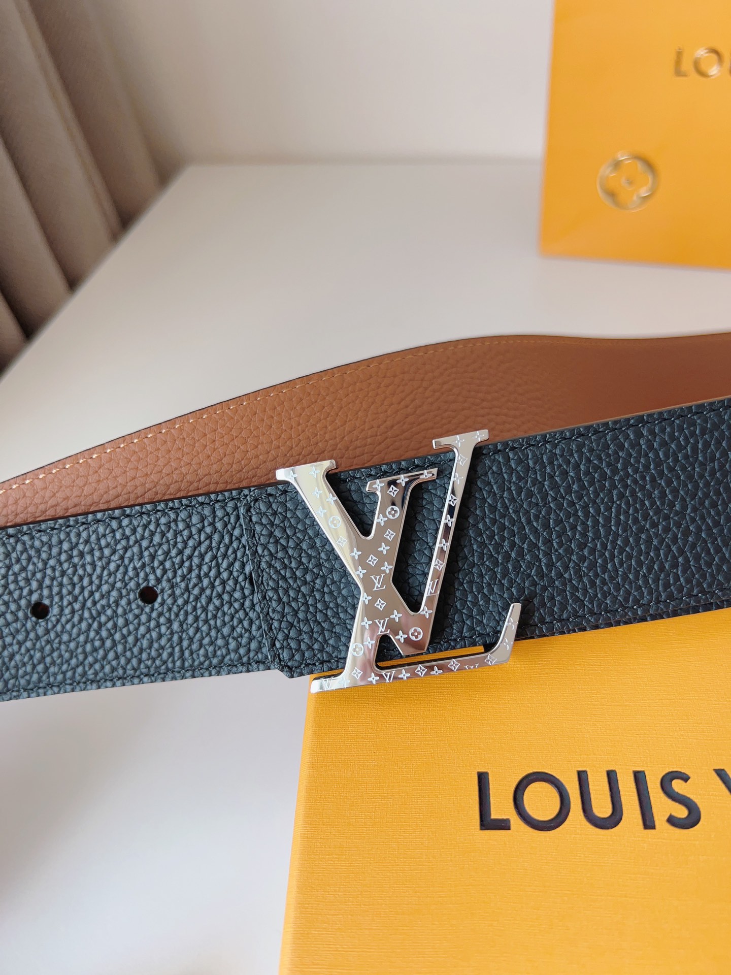 Louis Vuitton Male Basic Belt Cow Leather S-m-l
