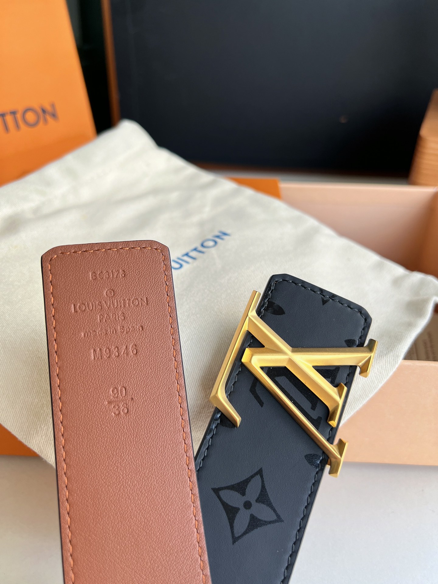 Louis Vuitton Male Leather Belt Cow Leather Brown S-m-l