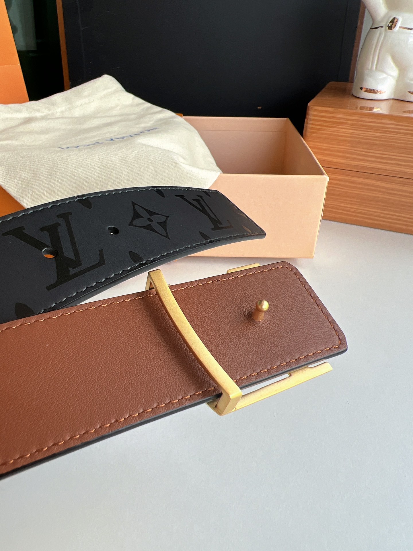 Louis Vuitton Male Leather Belt Cow Leather Brown S-m-l