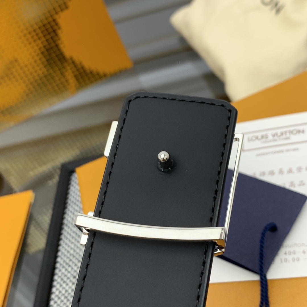 Louis Vuitton Basic Belt Cow Leather M