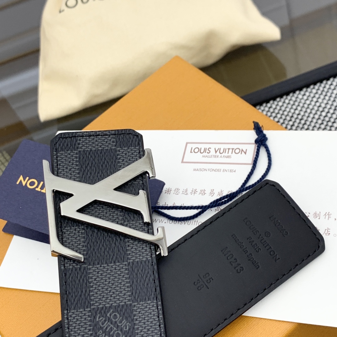 Louis Vuitton Basic Belt Cow Leather M