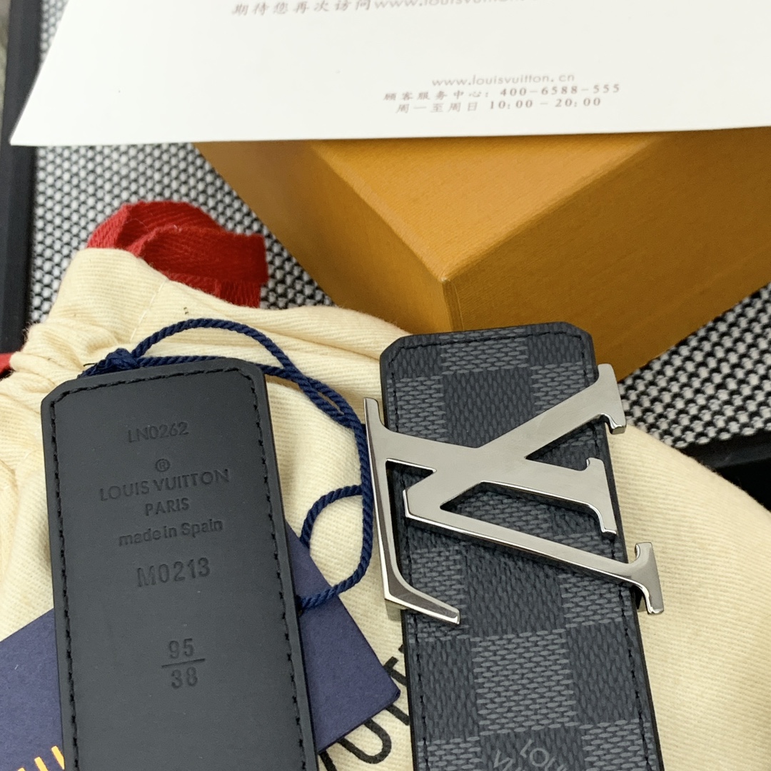 Louis Vuitton Basic Belt Cow Leather M