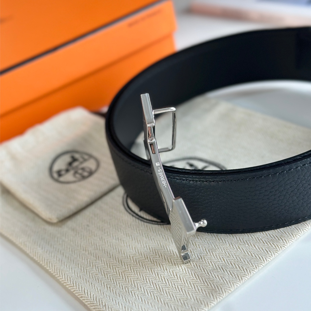 Hermès Leather Belt S-m