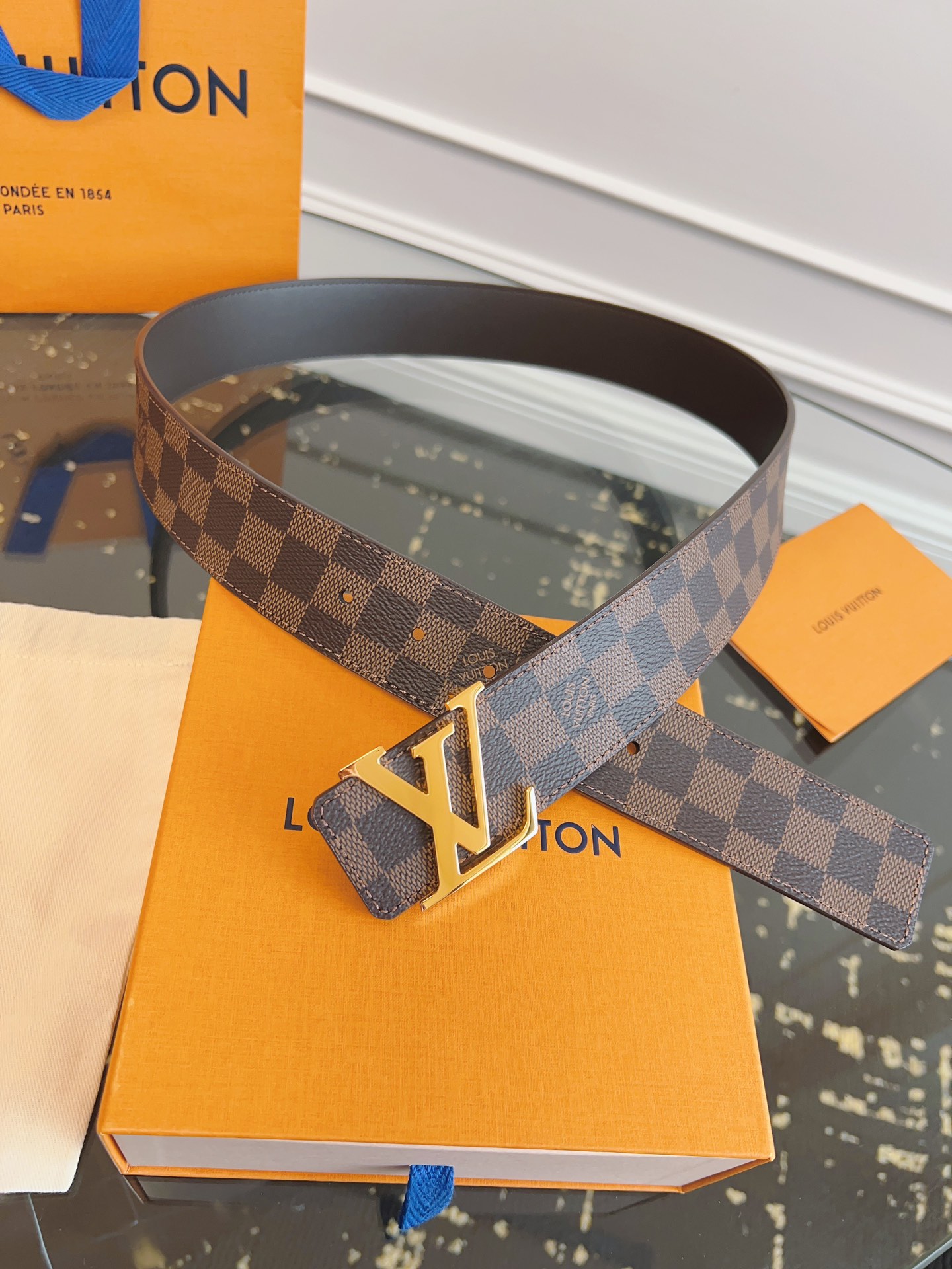 Louis Vuitton Male Basic Belt Cow Leather S-m-l