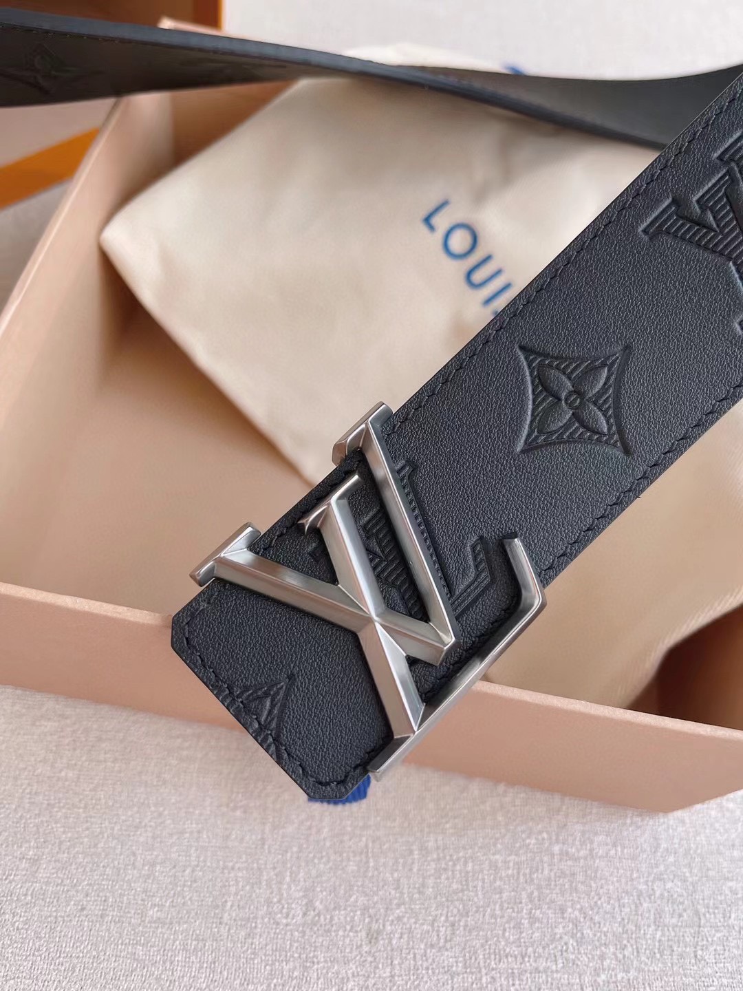 Louis Vuitton Basic Belt Cow Leather 40mm-m-l