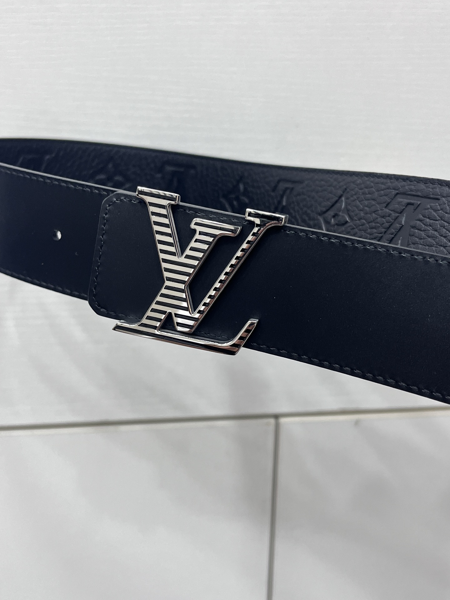 Louis Vuitton Male Basic Belt Cow Leather 40mm-l