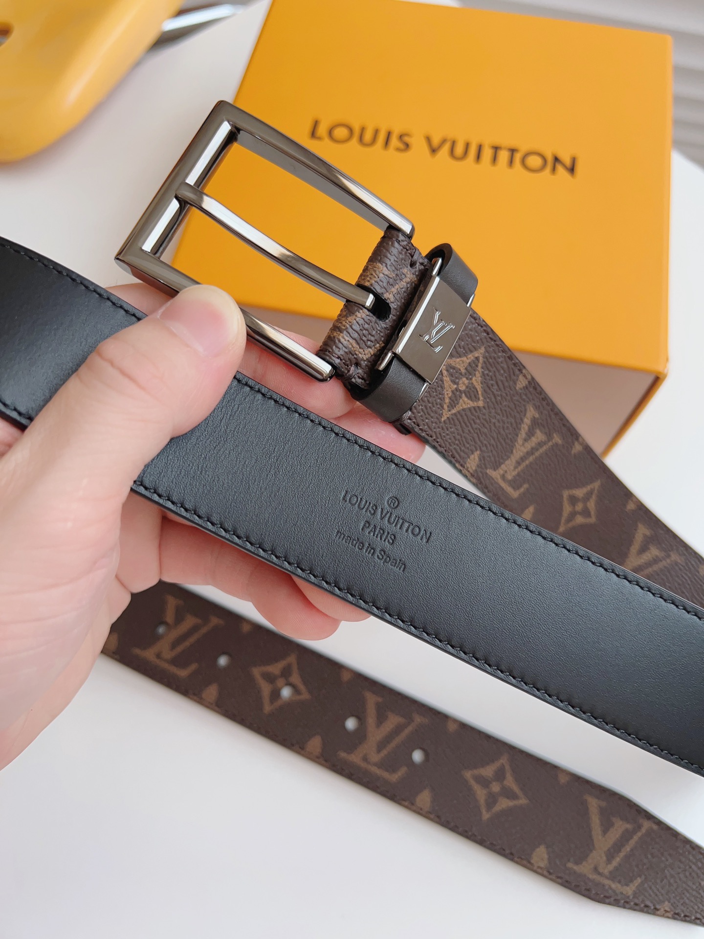 Louis Vuitton Male Basic Belt 35mm-l