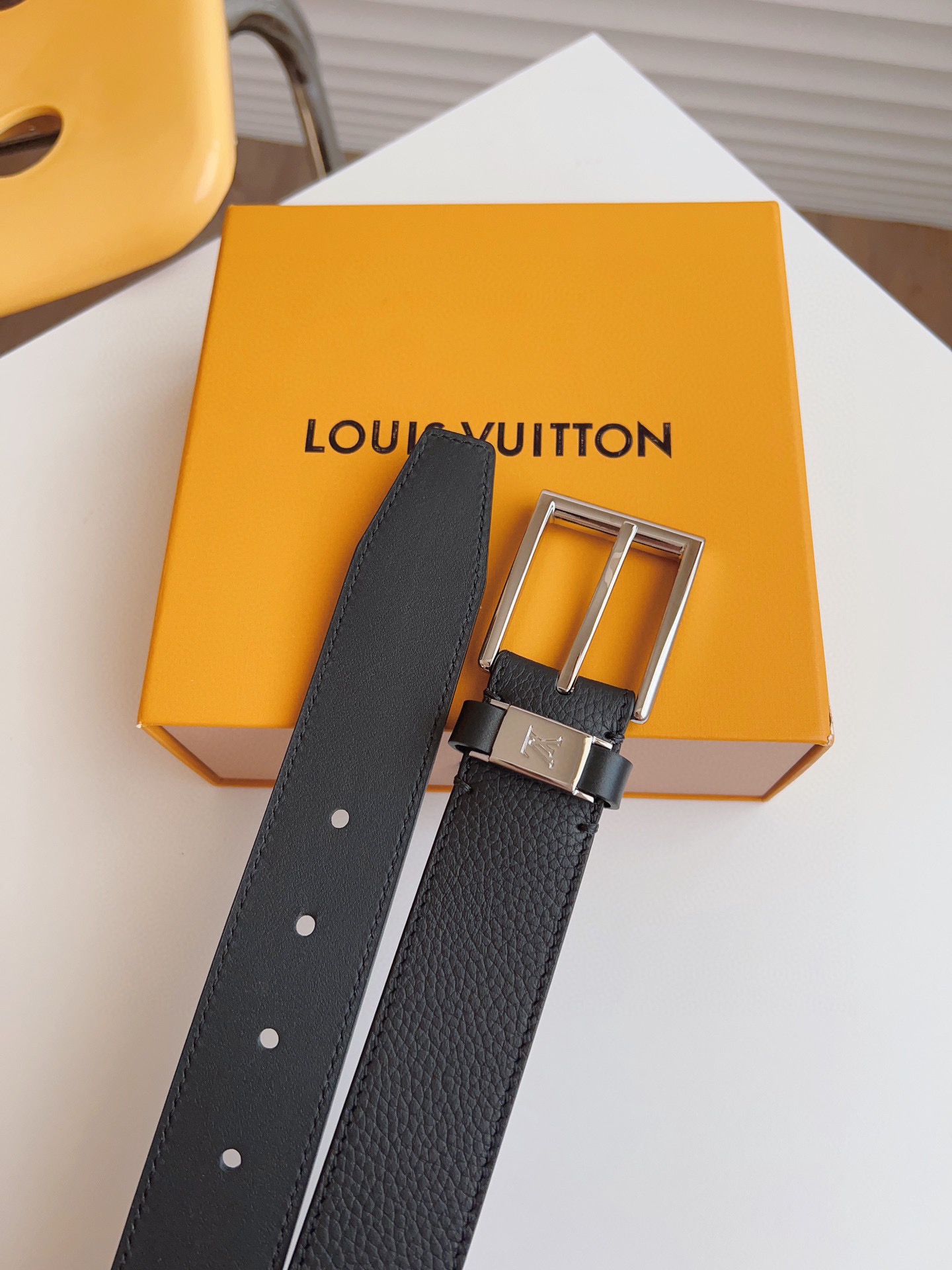 Louis Vuitton Male Basic Belt 35mm-l