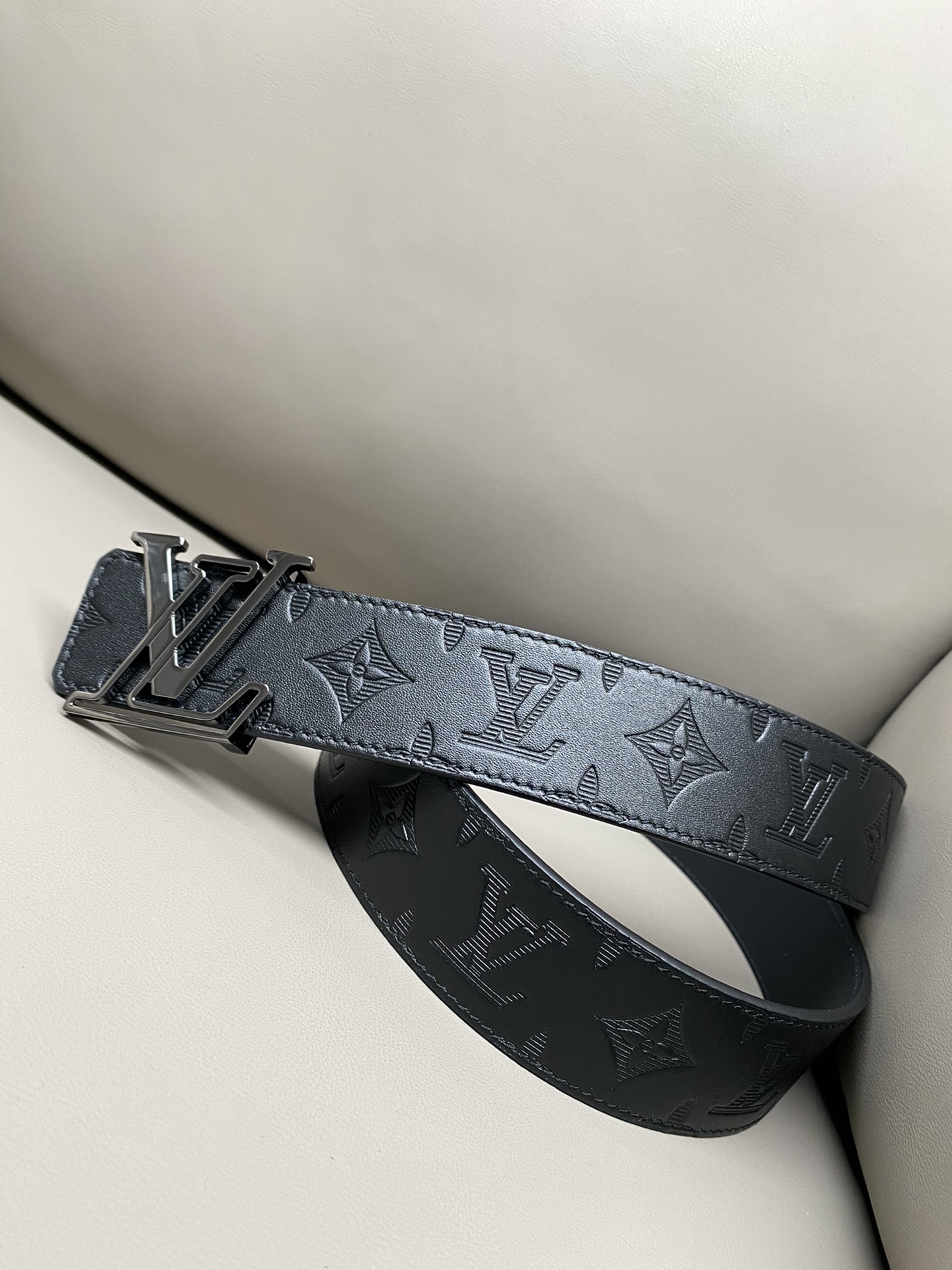 Louis Vuitton Male Basic Belt Cow Leather L