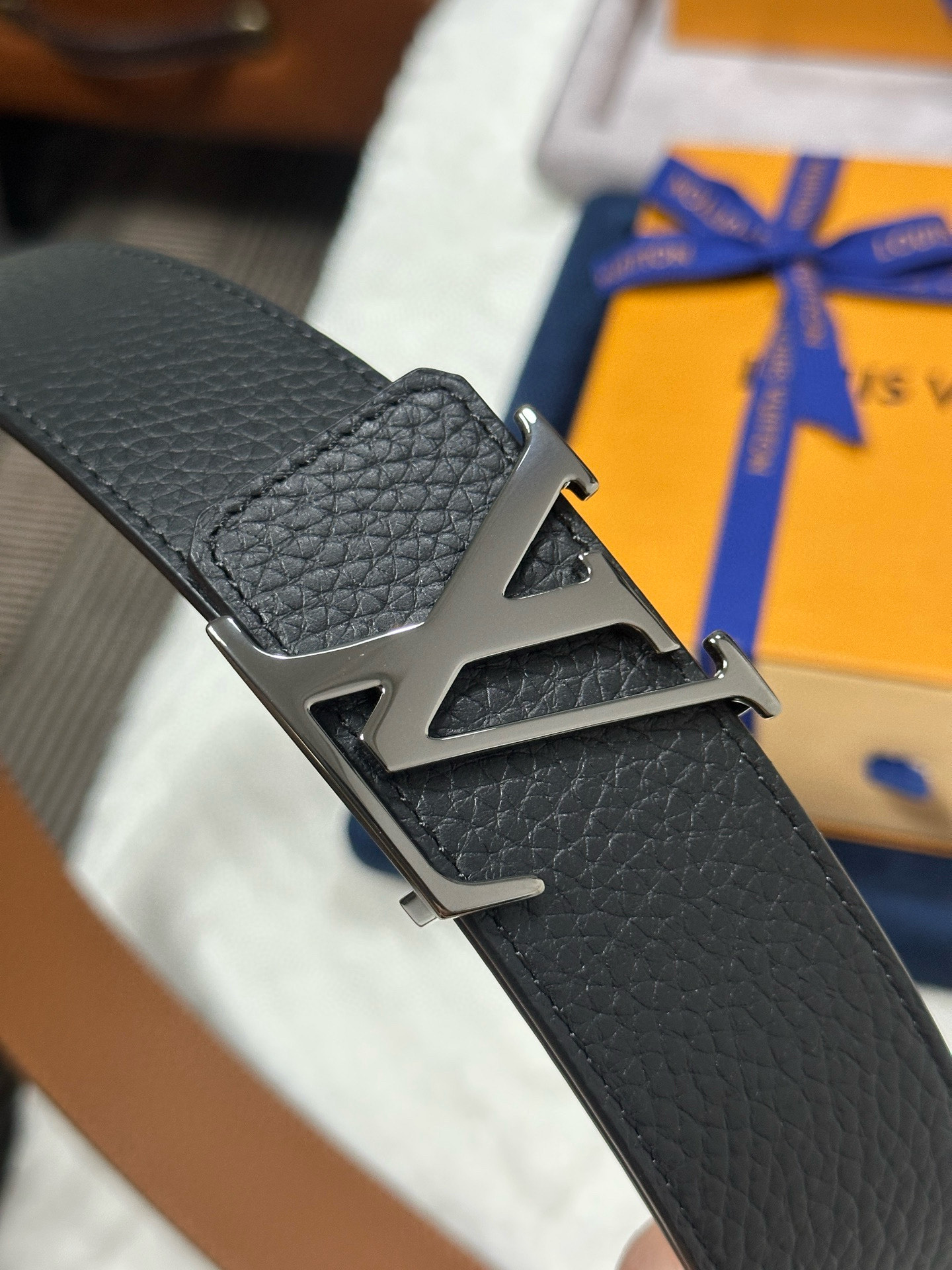 Louis Vuitton Male Basic Belt M-l