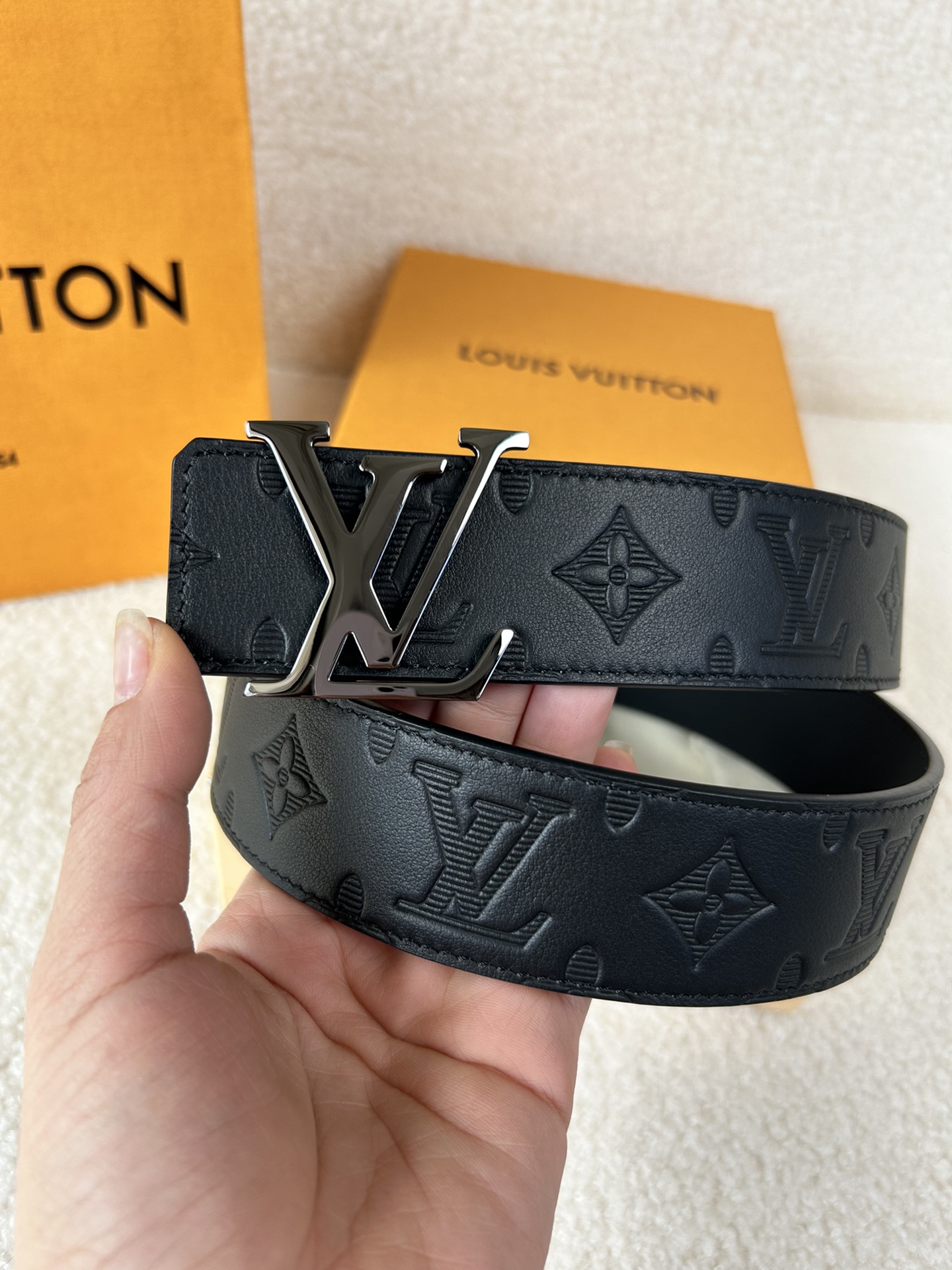 Louis Vuitton Male Basic Belt Cow Leather M-l