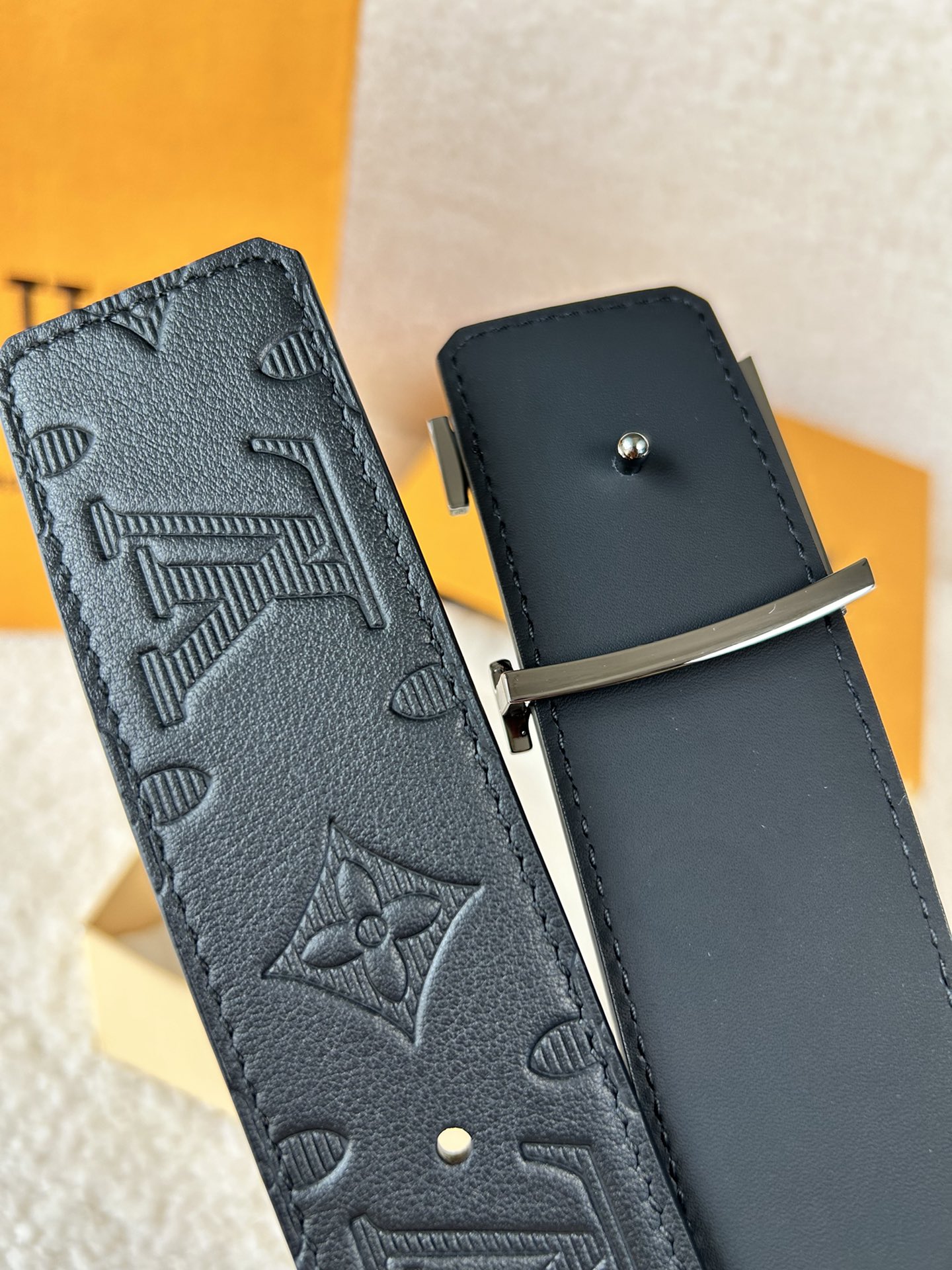 Louis Vuitton Male Basic Belt Cow Leather M-l