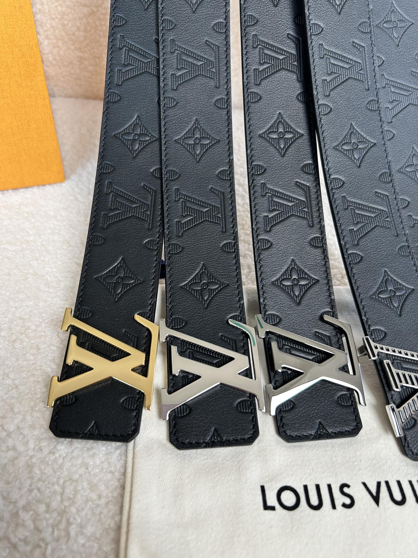 Louis Vuitton Male Basic Belt Cow Leather M-l