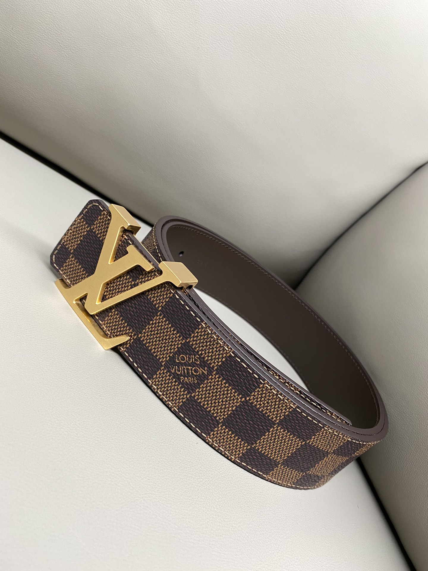 Louis Vuitton Male Basic Belt 40mm-l