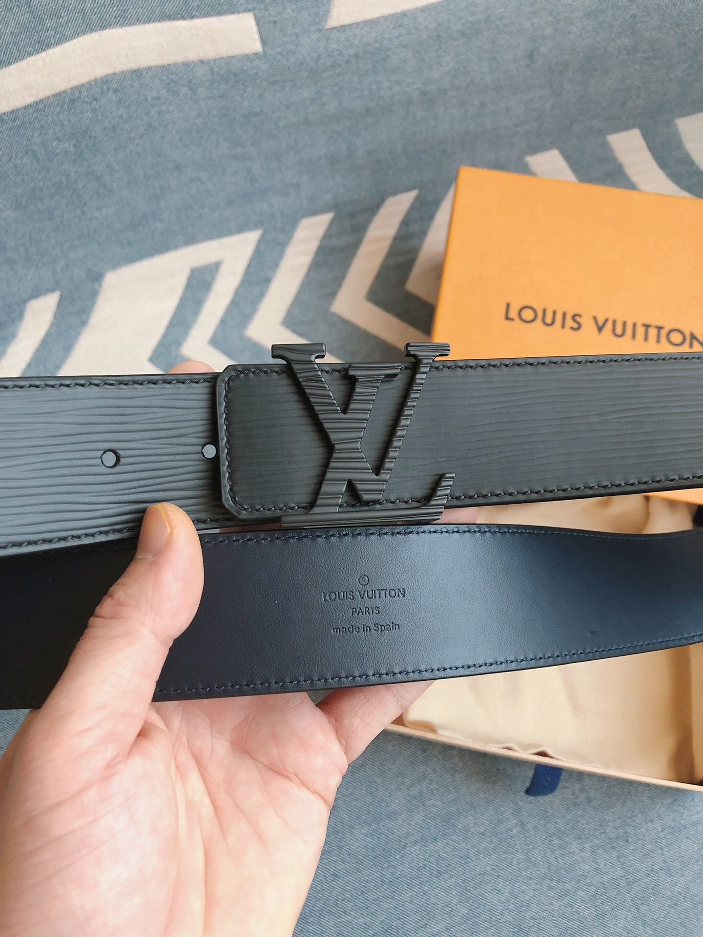 Louis Vuitton Leather Belt 40mm-l