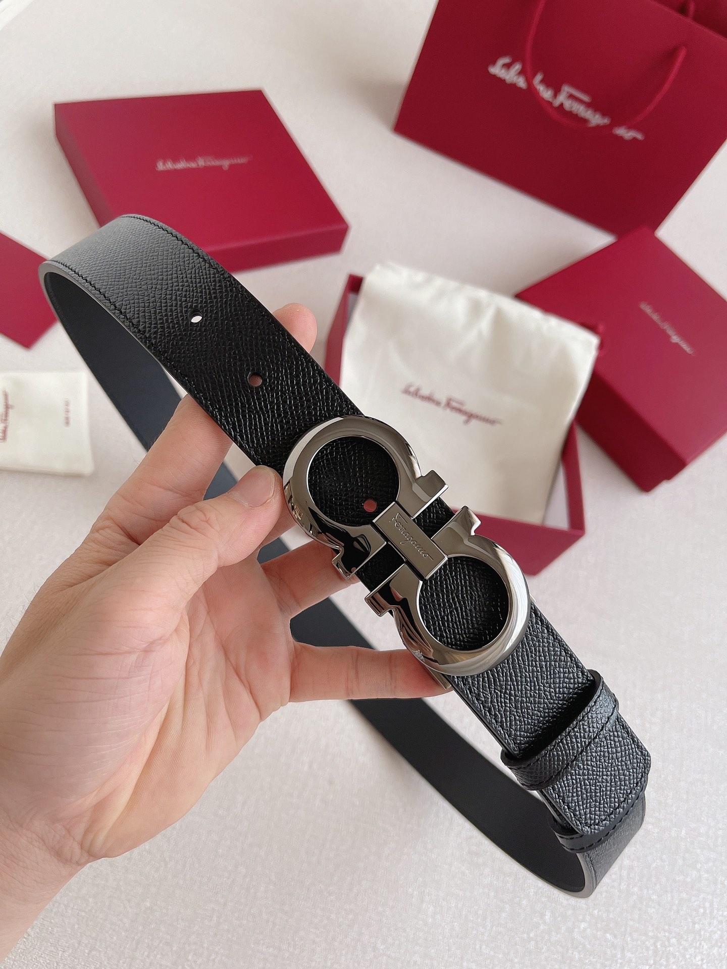 Salvatore Ferragamo Leather Belt Cow Leather Adjustable 35mm