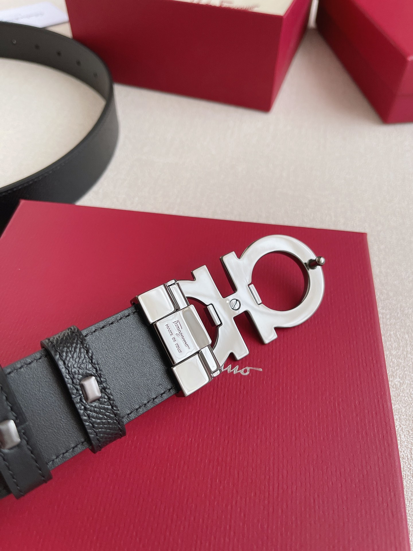 Salvatore Ferragamo Leather Belt Cow Leather Adjustable 35mm