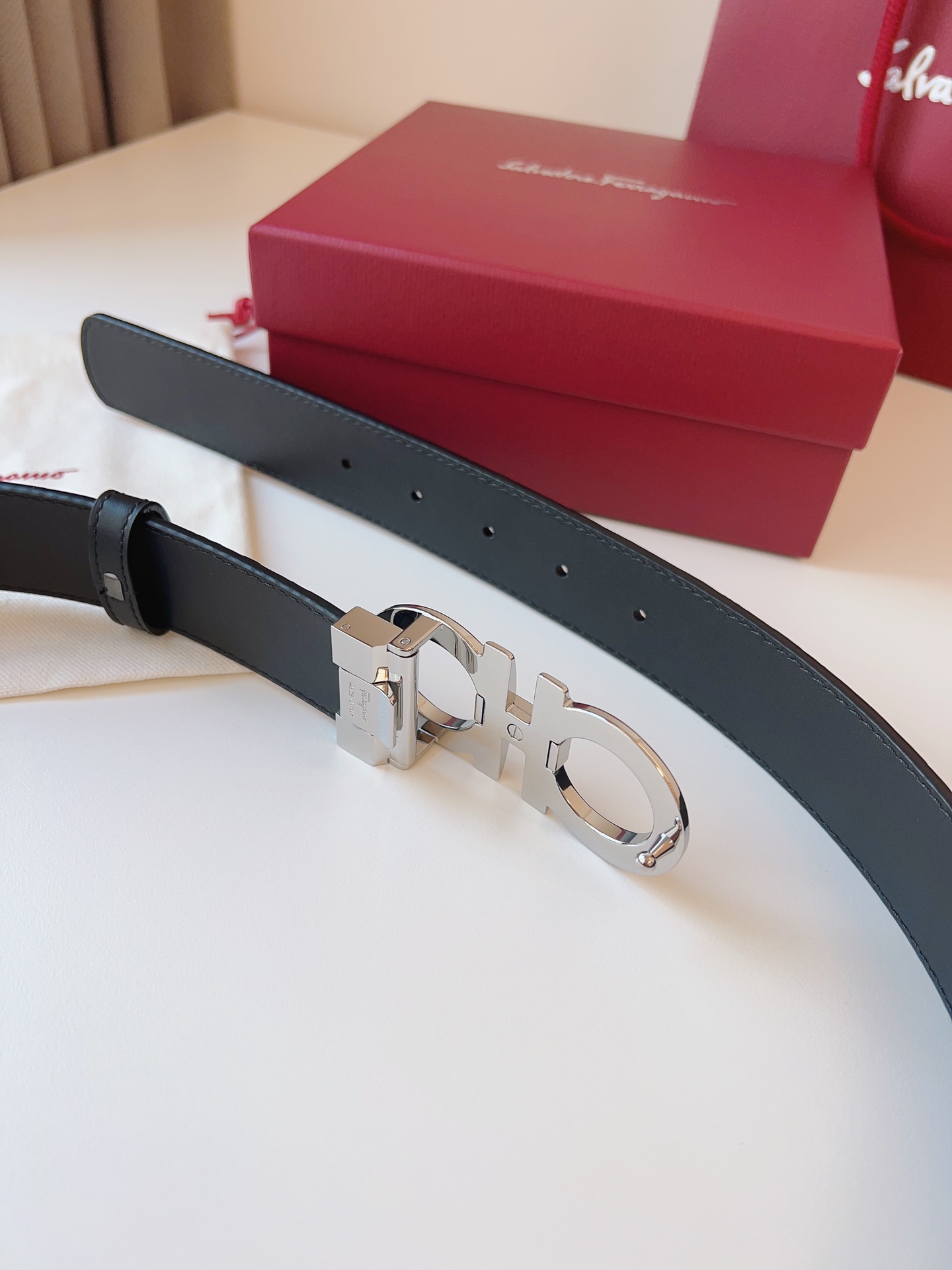 Salvatore Ferragamo Male Leather Belt 35mm
